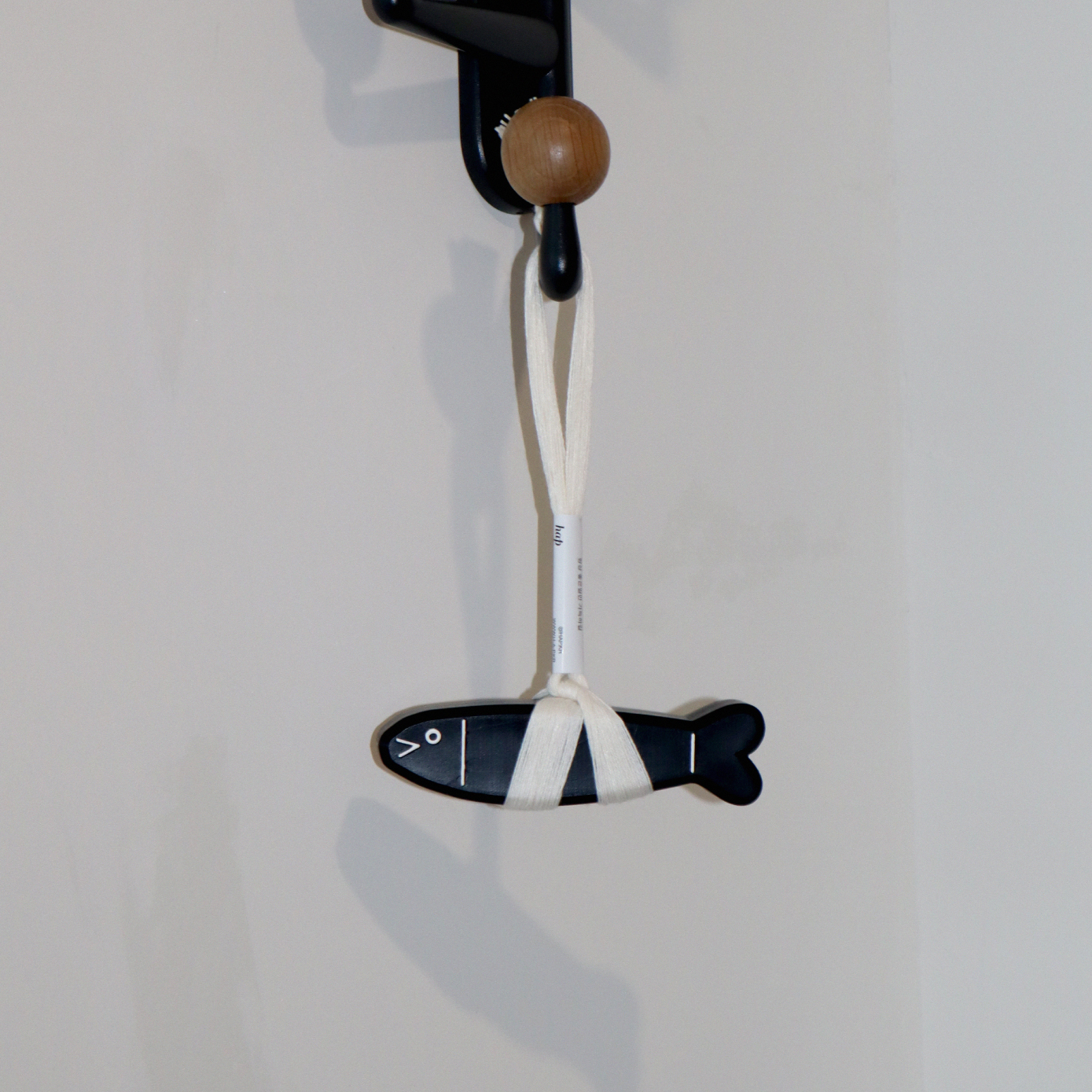 [KREAM 단독][선물 포장] 햅 액막이 명태 오너먼트 블랙([KREAM 단독][선물 포장] HAP Luck pollack ornaments black) - 3