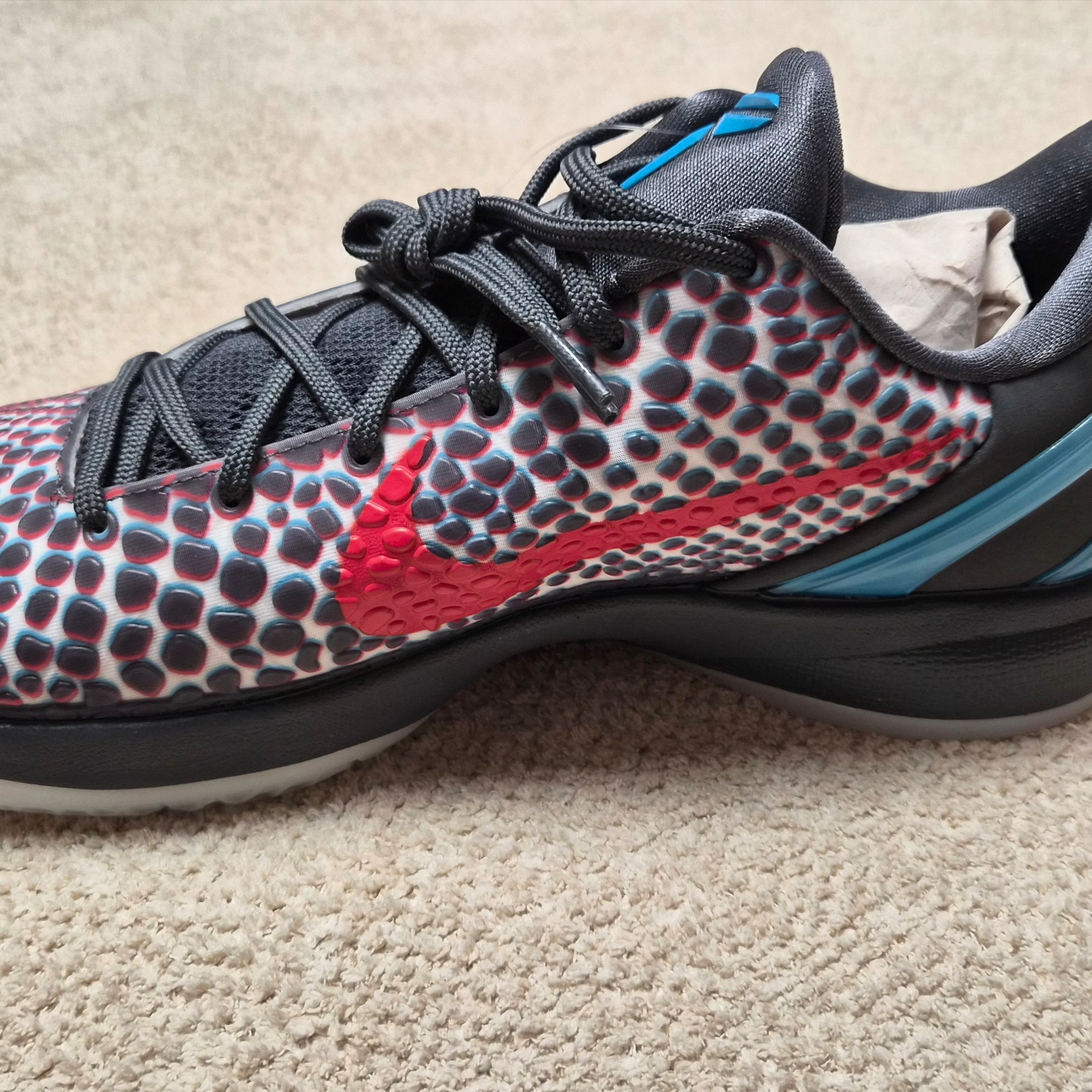 Nike Kobe 6 Protro 3D Dark Grey Chlorine Blue 착용 스타일