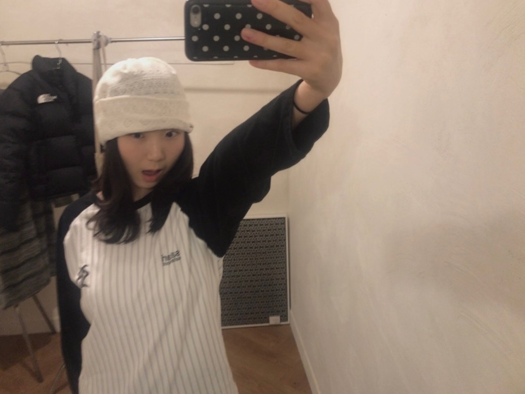 Safarispot Region Motors Club Baseball Team Long Sleeve, MILLO WOMEN Pointelle Symbol Beanie Ecru 착용 스타일 - 1