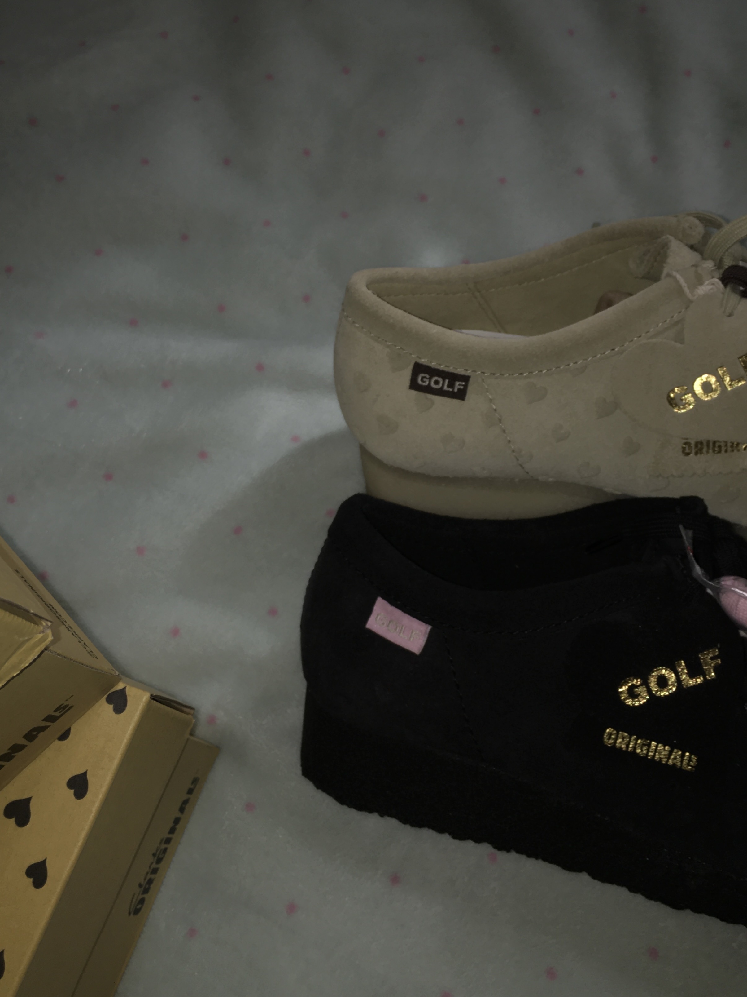 Clarks x Golf Wang Wallabee Cream, Clarks x Golf Wang Wallabee Black 착용 스타일 - 2