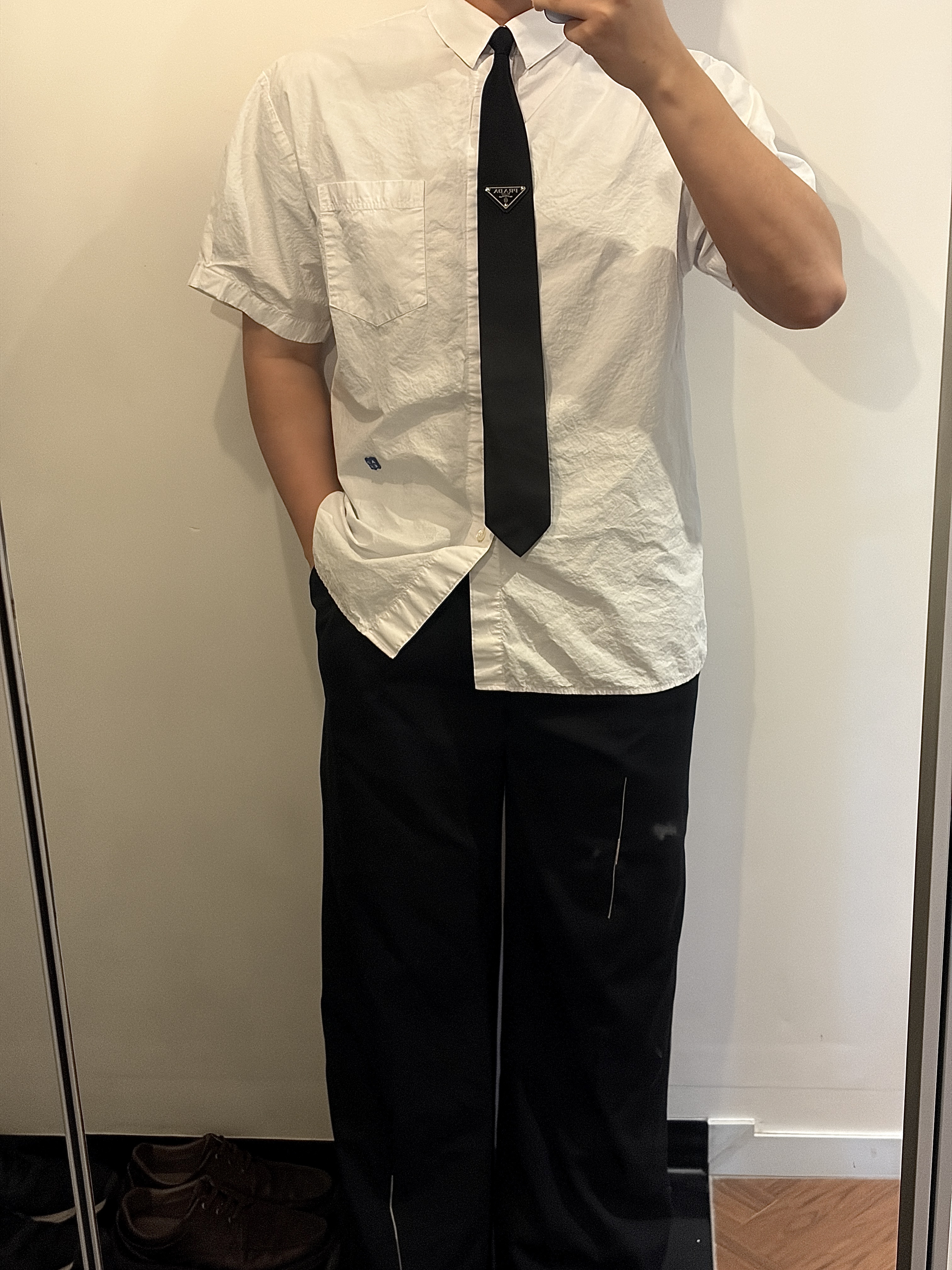 Ader Error Sig; BL Tag Half Sleeve Shirt 01 White, Zara x Ader Error Wide Pants Black 착용 스타일 - 1