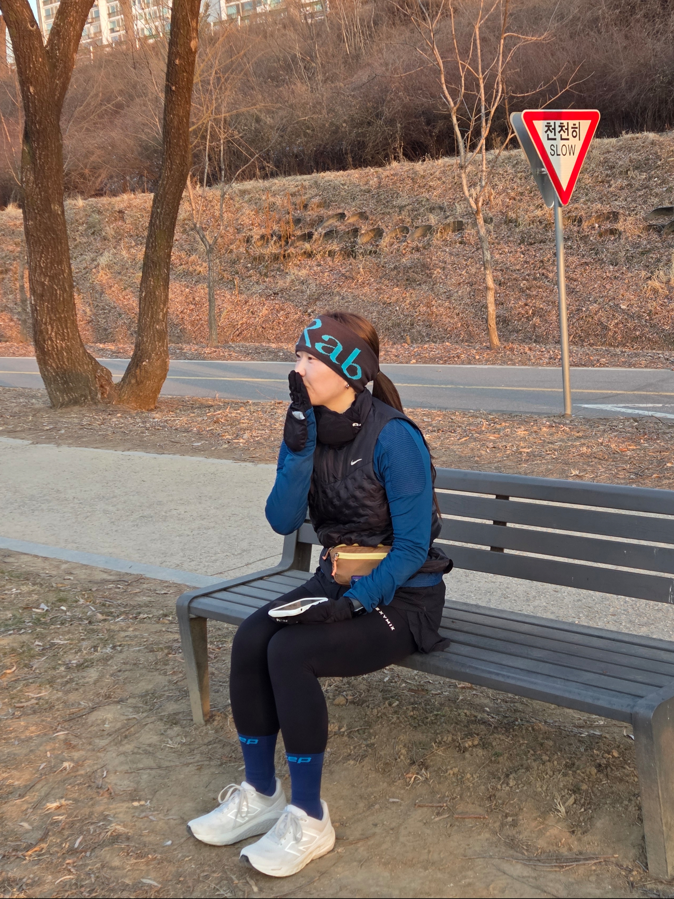 Nike Therma-Fit ADV Aeroloft Repel Down Running Jacket Black - Asia, Puma Deviate Nitro 3 Fade Sun Stream Sunset Glow 착용 스타일 - 4