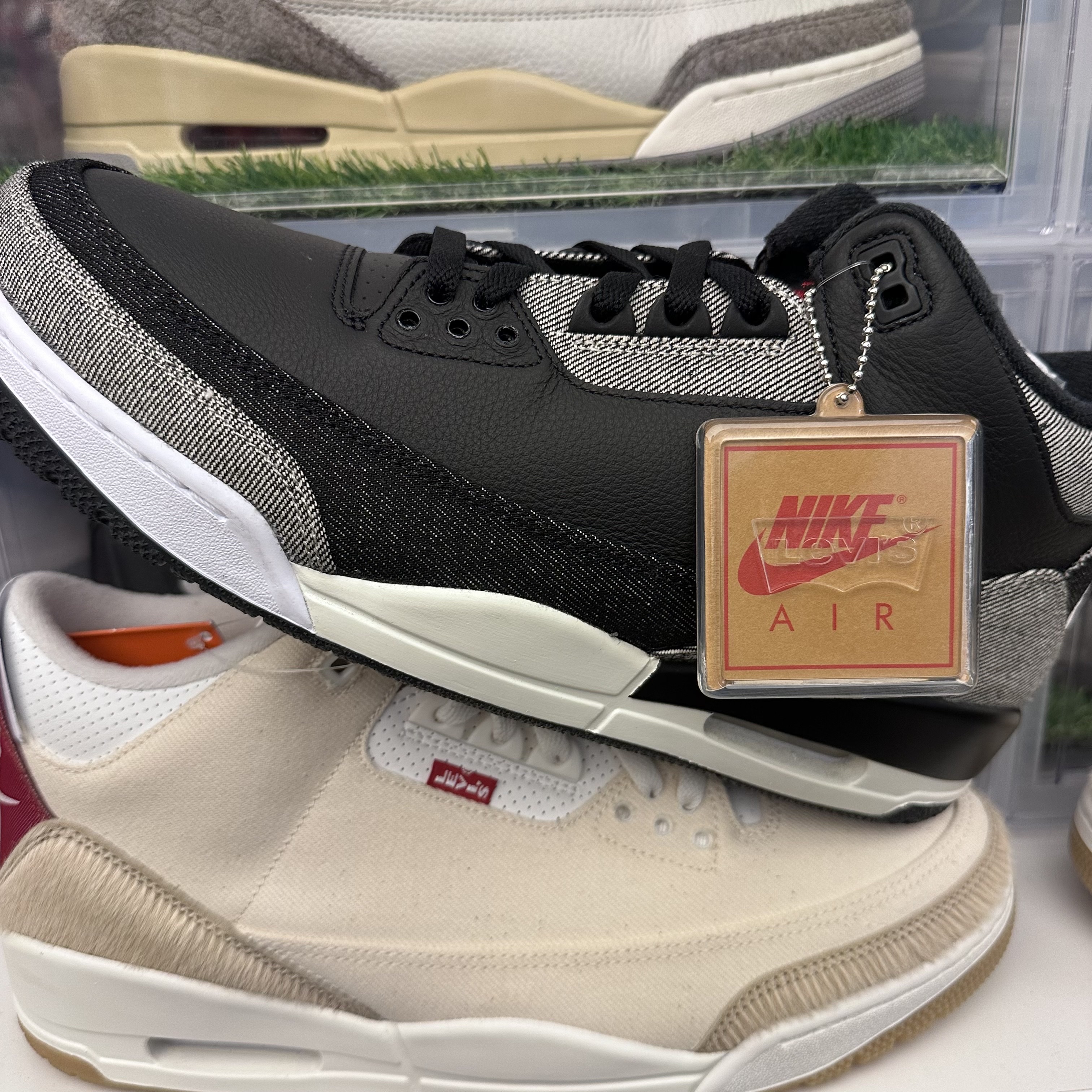 Jordan 3 x Levi’s Black and White 착용 스타일 - 3