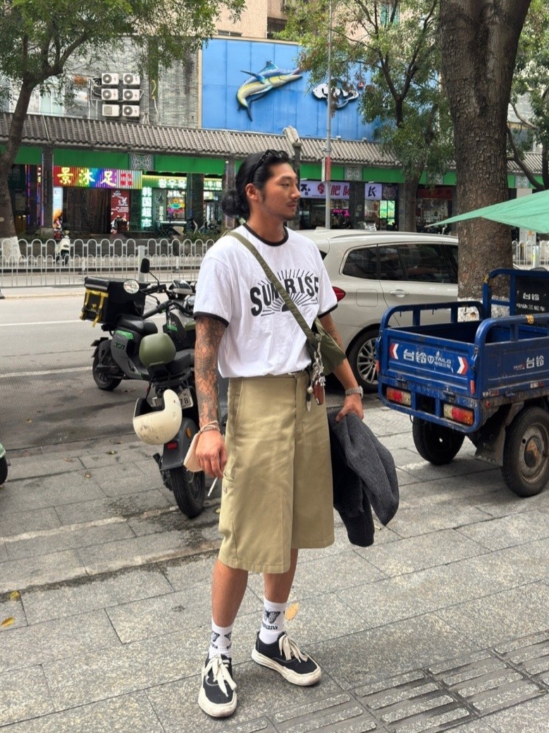Maison Mihara Yasuhiro Baker OG Sole OD Canvas Low-top Sneakers Black, Gentle Monster x Maison Margiela MM110 Black Black 착용 스타일 - 1