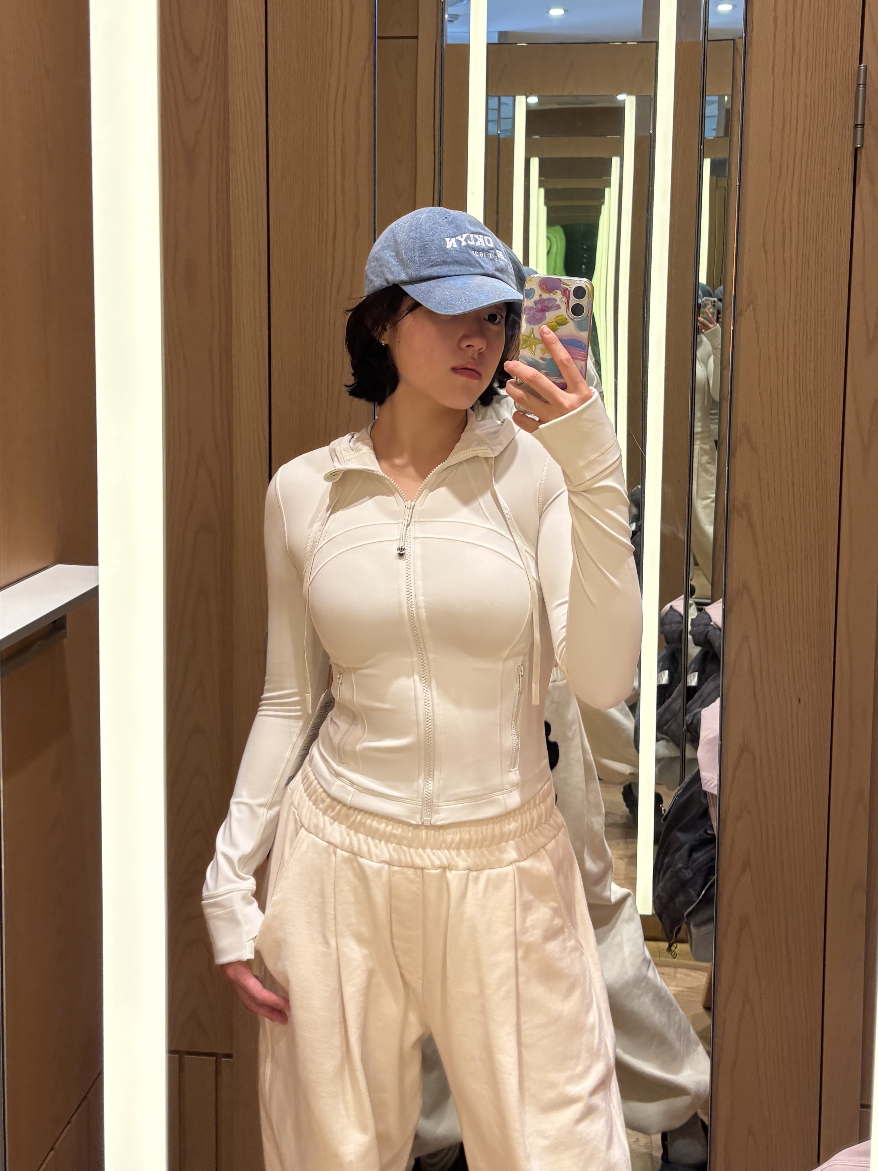 (W) Lululemon Define Jacket Nulu Strawberry Milkshake 착용 스타일 - 1