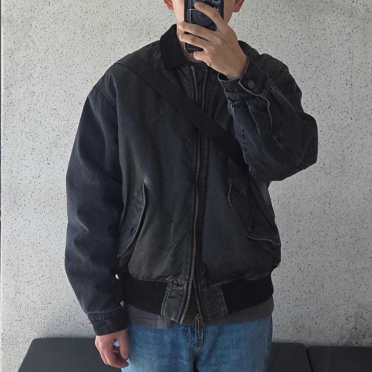 Supreme Denim Sleeve MA-1 Black - 23SS 착용 스타일
