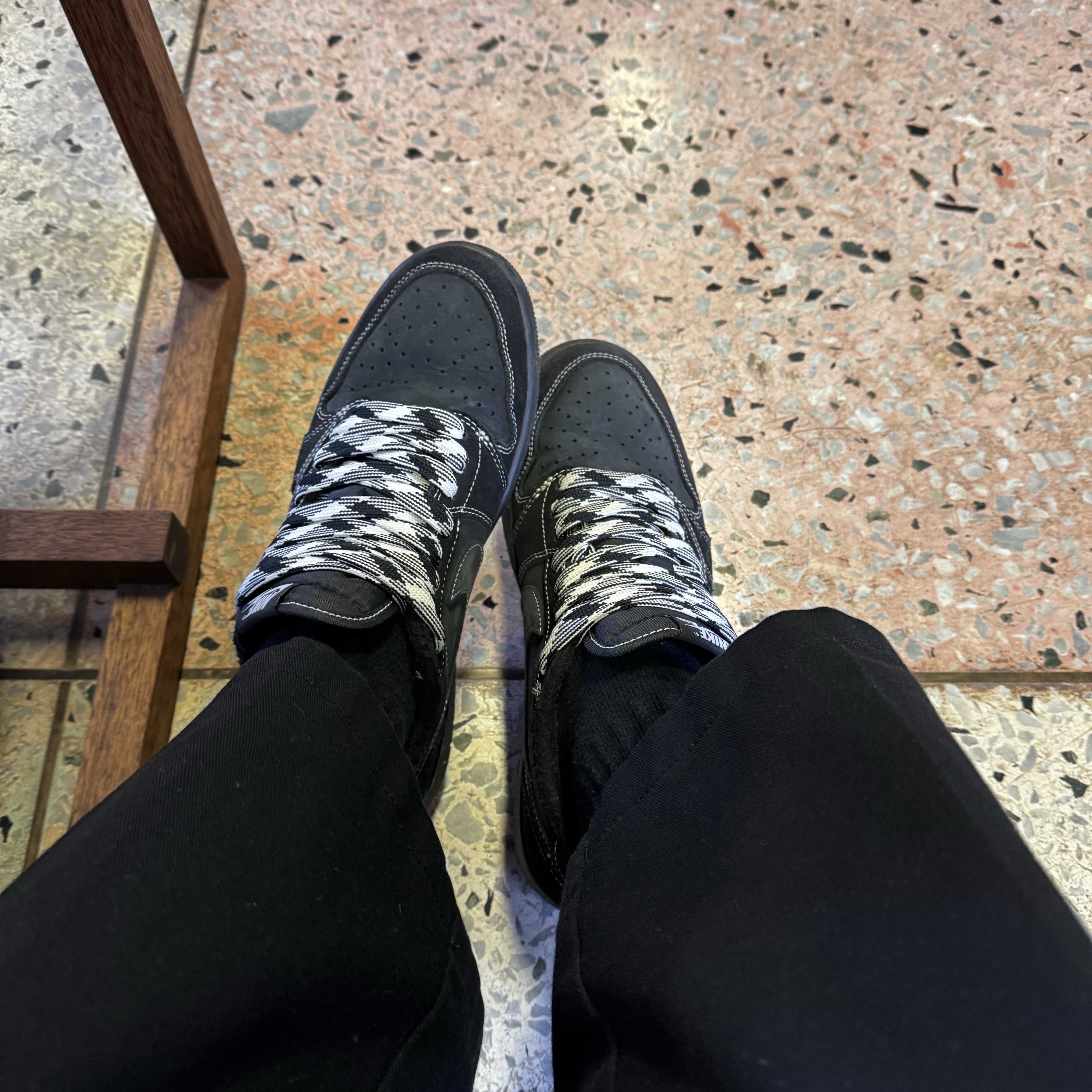 Nike Killshot 2 Black Phantom 착용 스타일