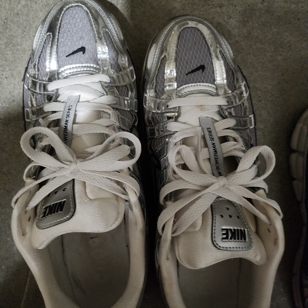 Nike P-6000 Metallic Silver 착용 스타일