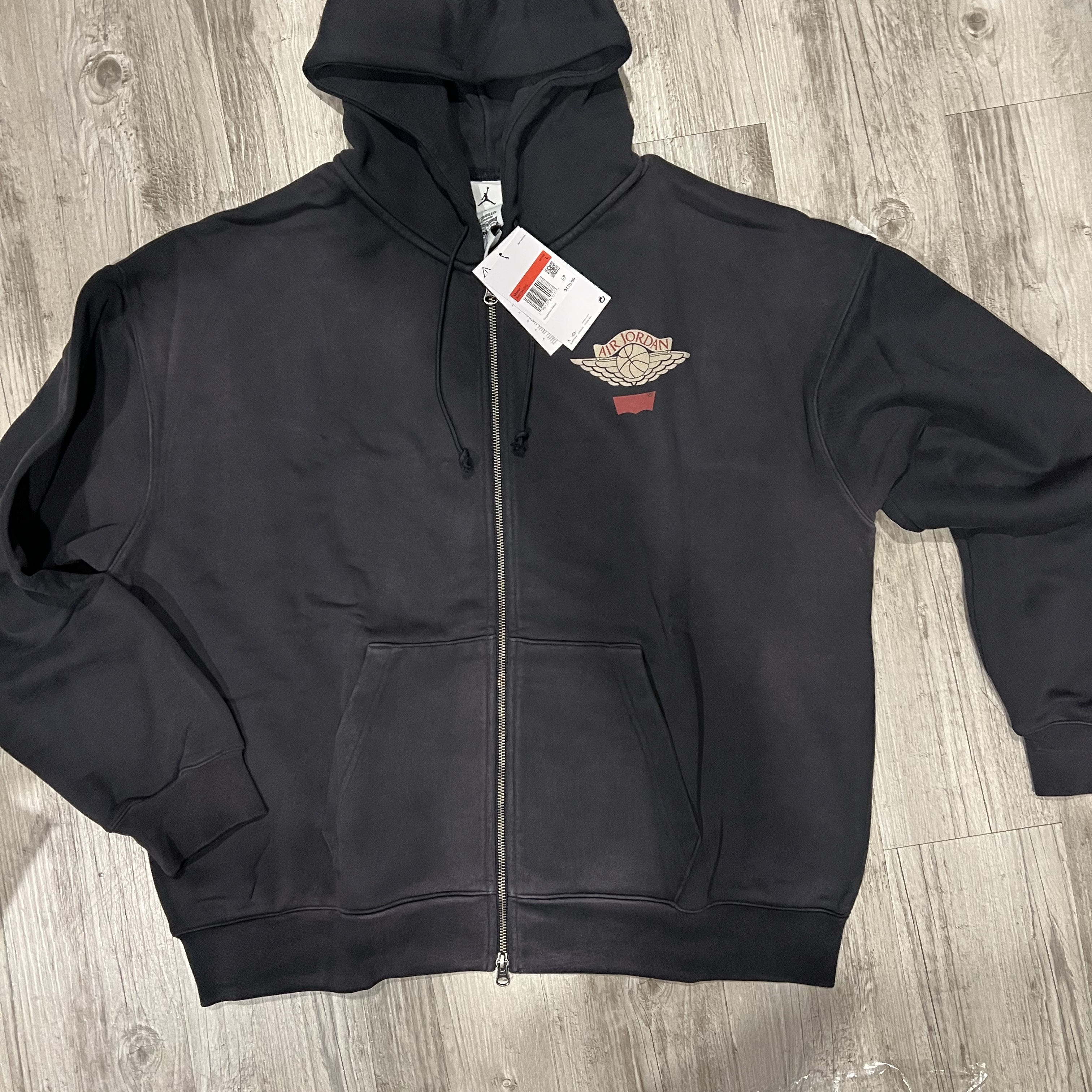 Jordan x Levi's Full Zip Hoodie Black (IM6734-010) 착용 스타일 - 1