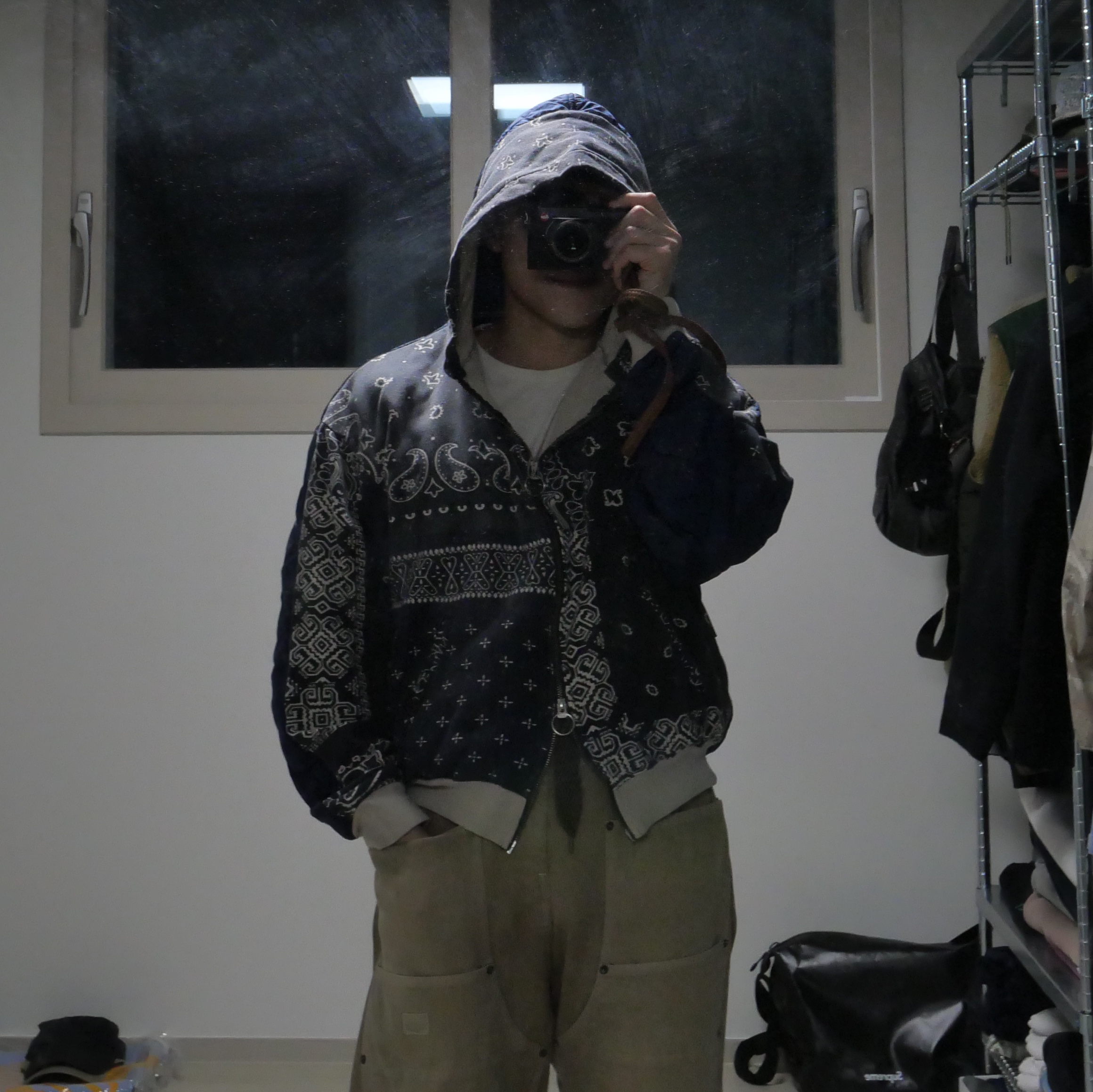 Kapital Fleece Bandana Bivouac Hooded Blouson Black, Kapital Katsuragi W Knee Easy Pants Beige 착용 스타일