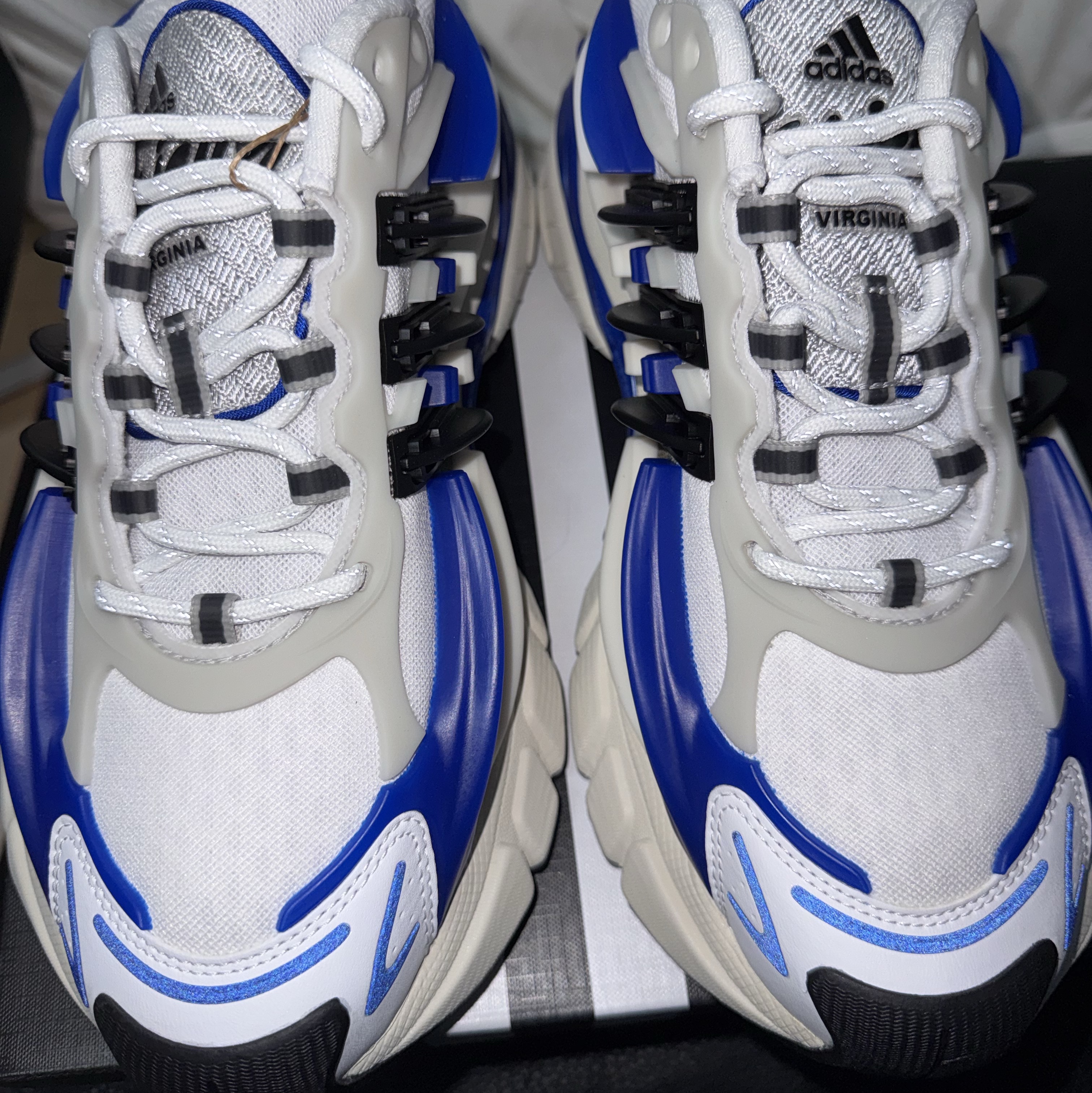 Adidas x Pharrell Williams Virginia Adistar Jellyfish Royal Blue Core Black 착용 스타일 - 2