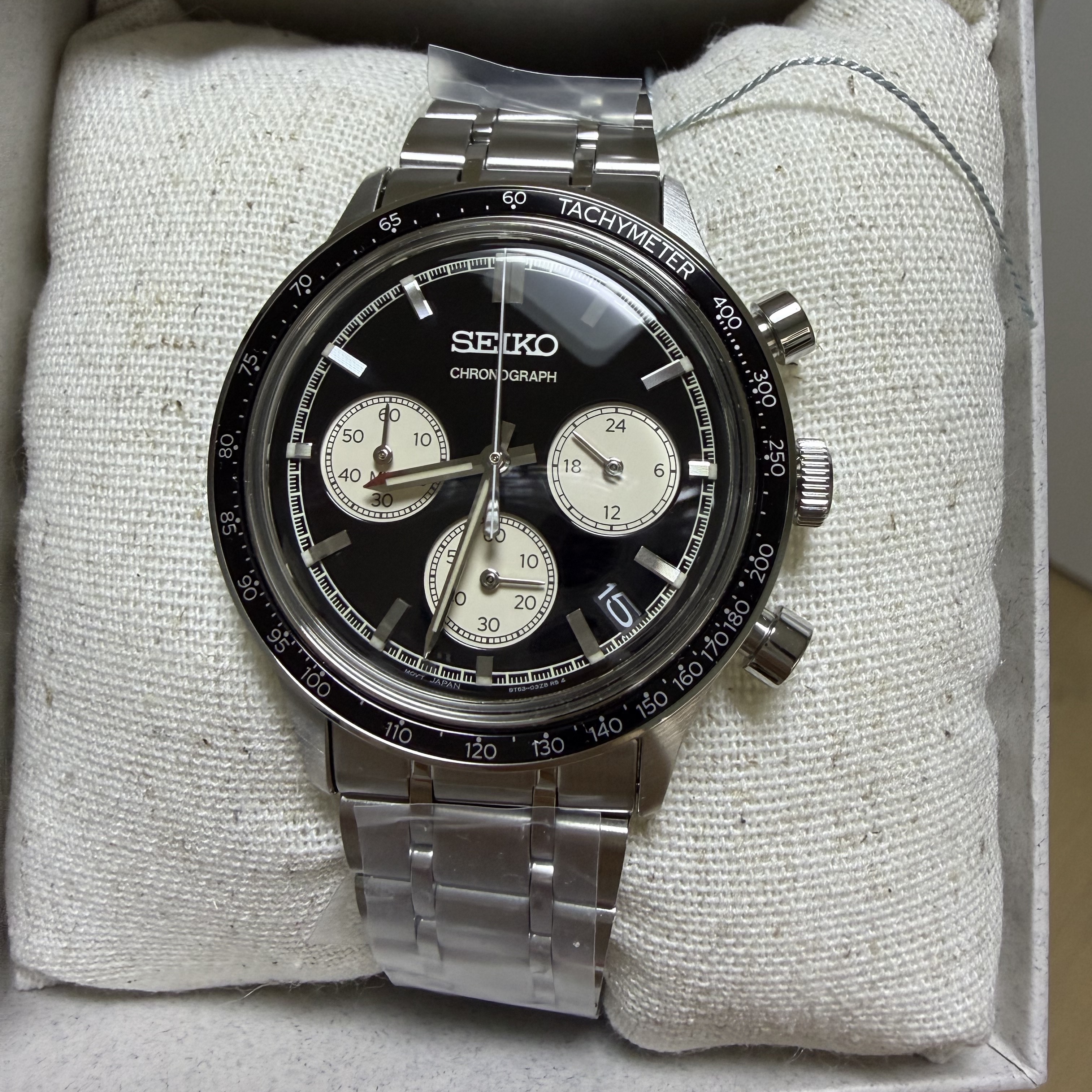 Seiko SSB479 38.7mm Stainless Steel Black 착용 스타일