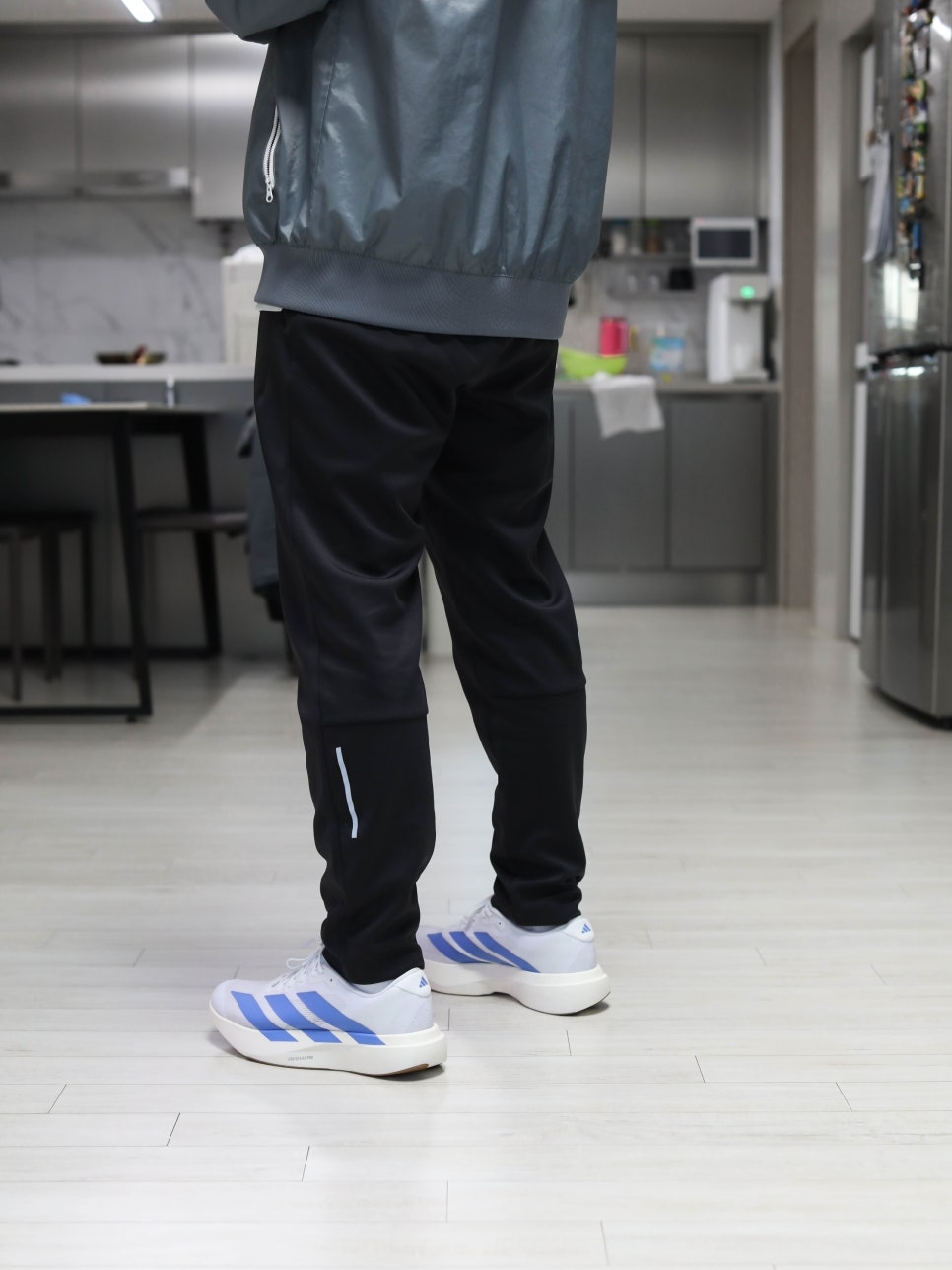 (W) Adidas Adizero Evo SL Cloud White Blue Fusion 착용 스타일 - 2