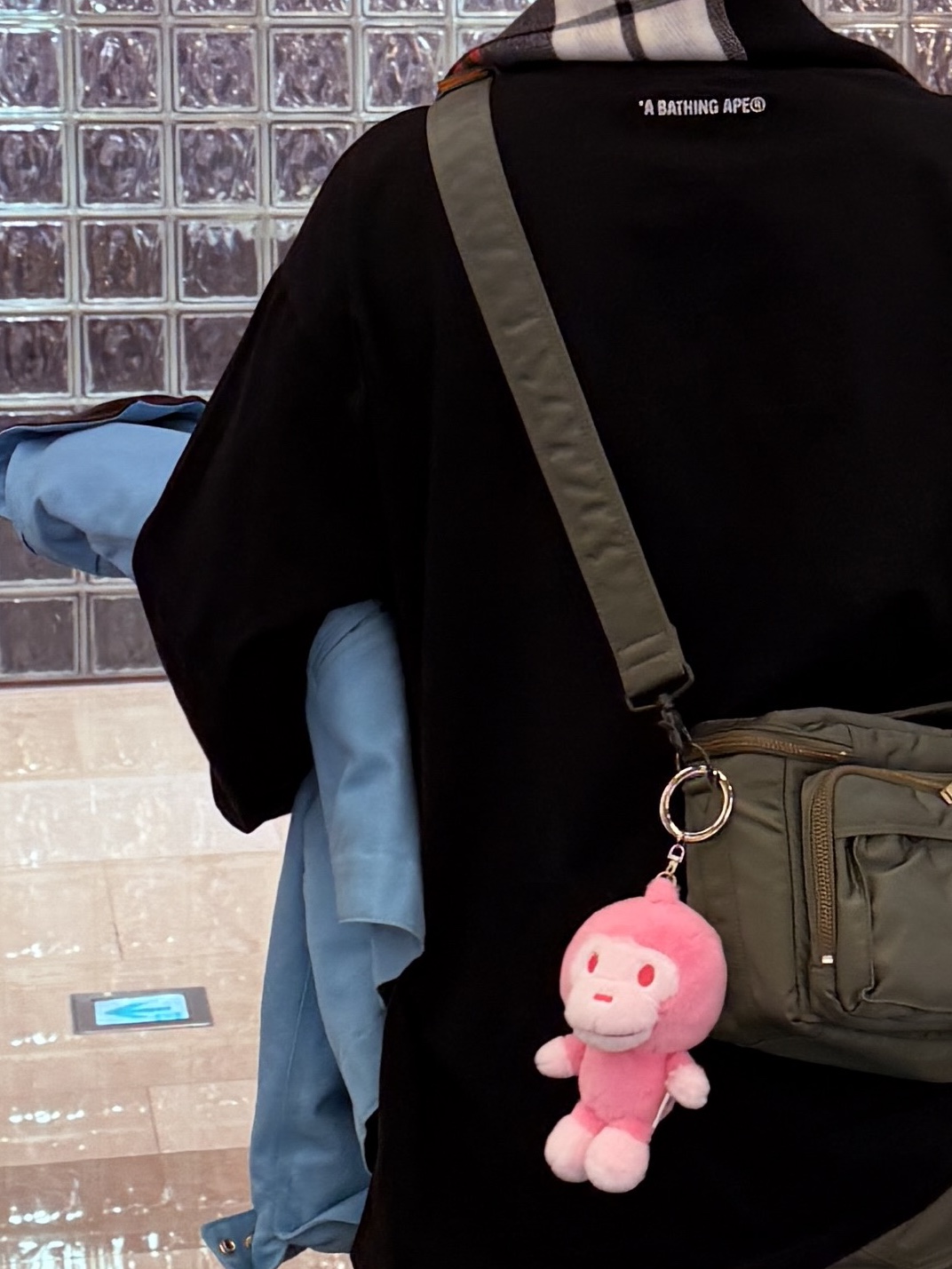 (W) Balenciaga x Adidas Stan Smith Core White Green, Carhartt WIP x IAB Studio OG Detroit Jacket Milky Blue 착용 스타일 - 4