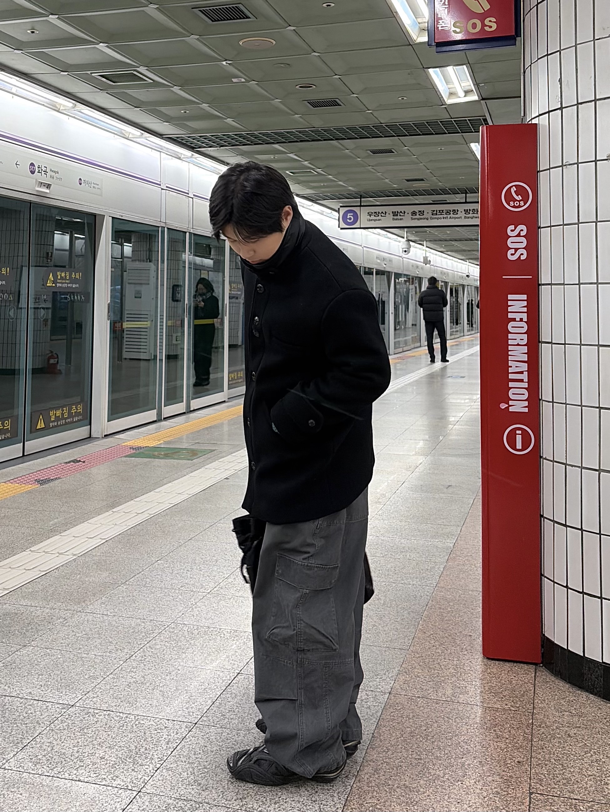 Noun Washed Cargo Pants Charcoal, Balenciaga Tyrex Sneakers Black 착용 스타일 - 2