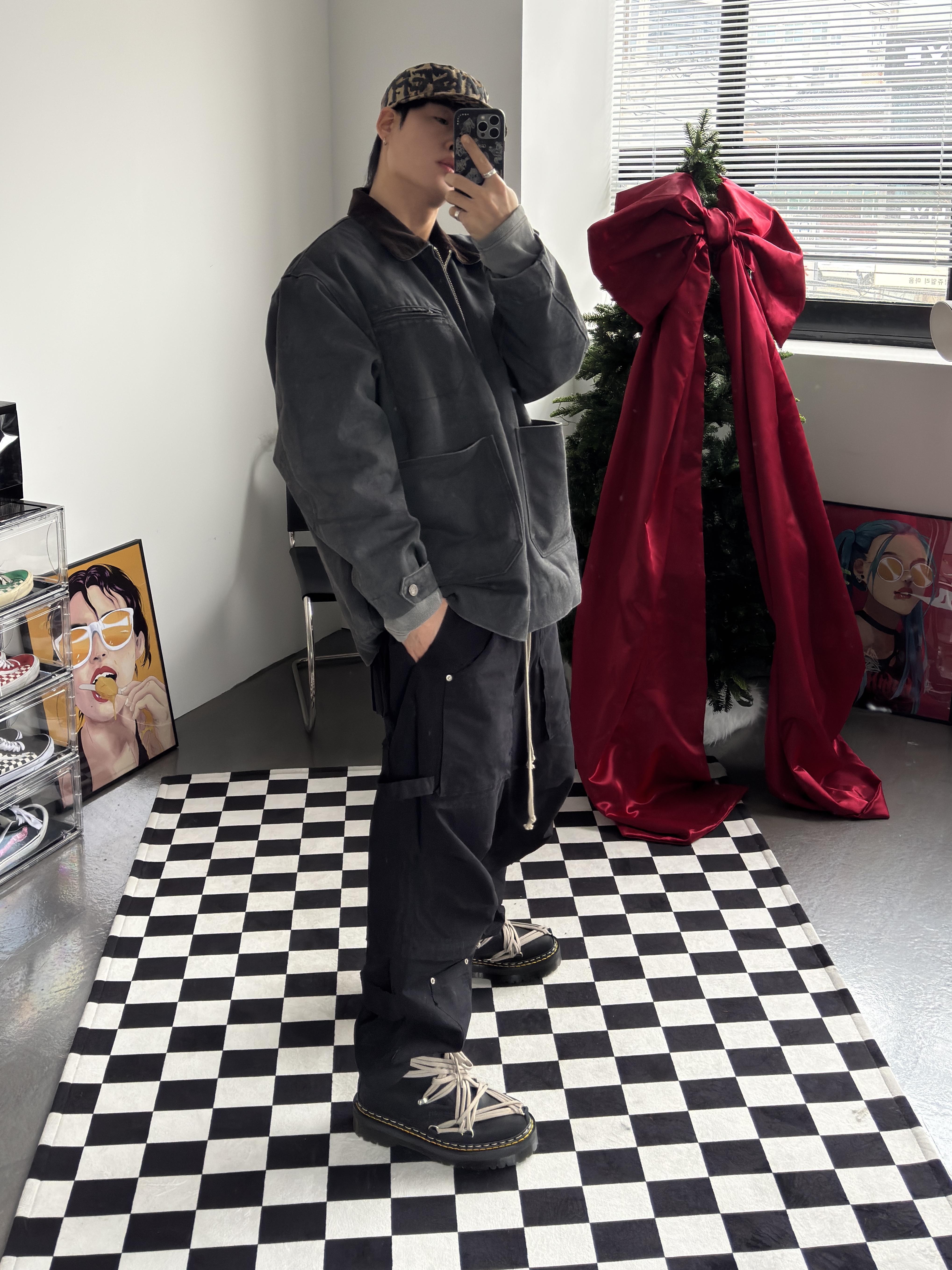 Dr. Martens x Rick Owens 1460 Quad Sole Mega Lace Boots Black 착용 스타일 - 2
