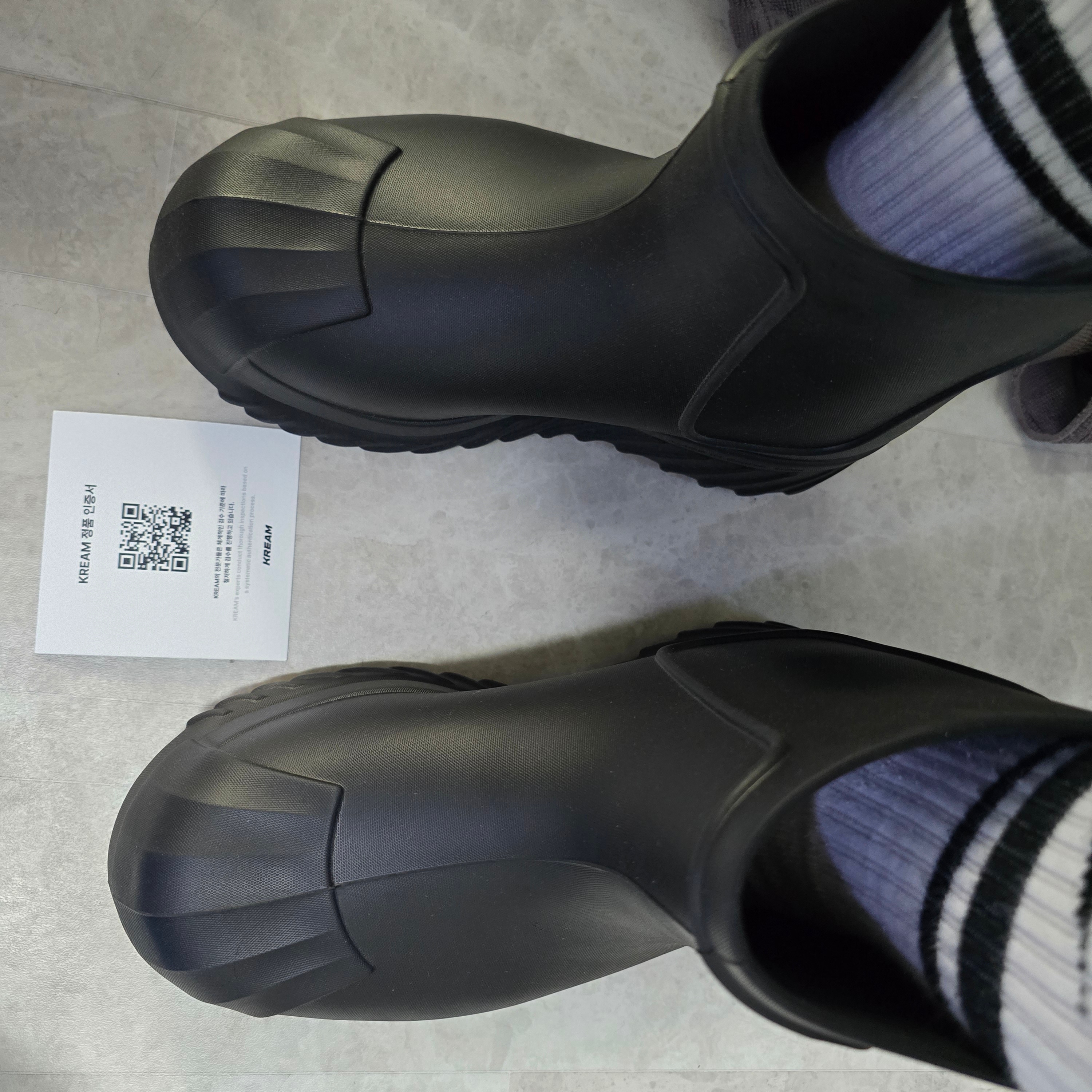 (W) Adidas Adifom Superstar Boot Black 착용 스타일 - 1