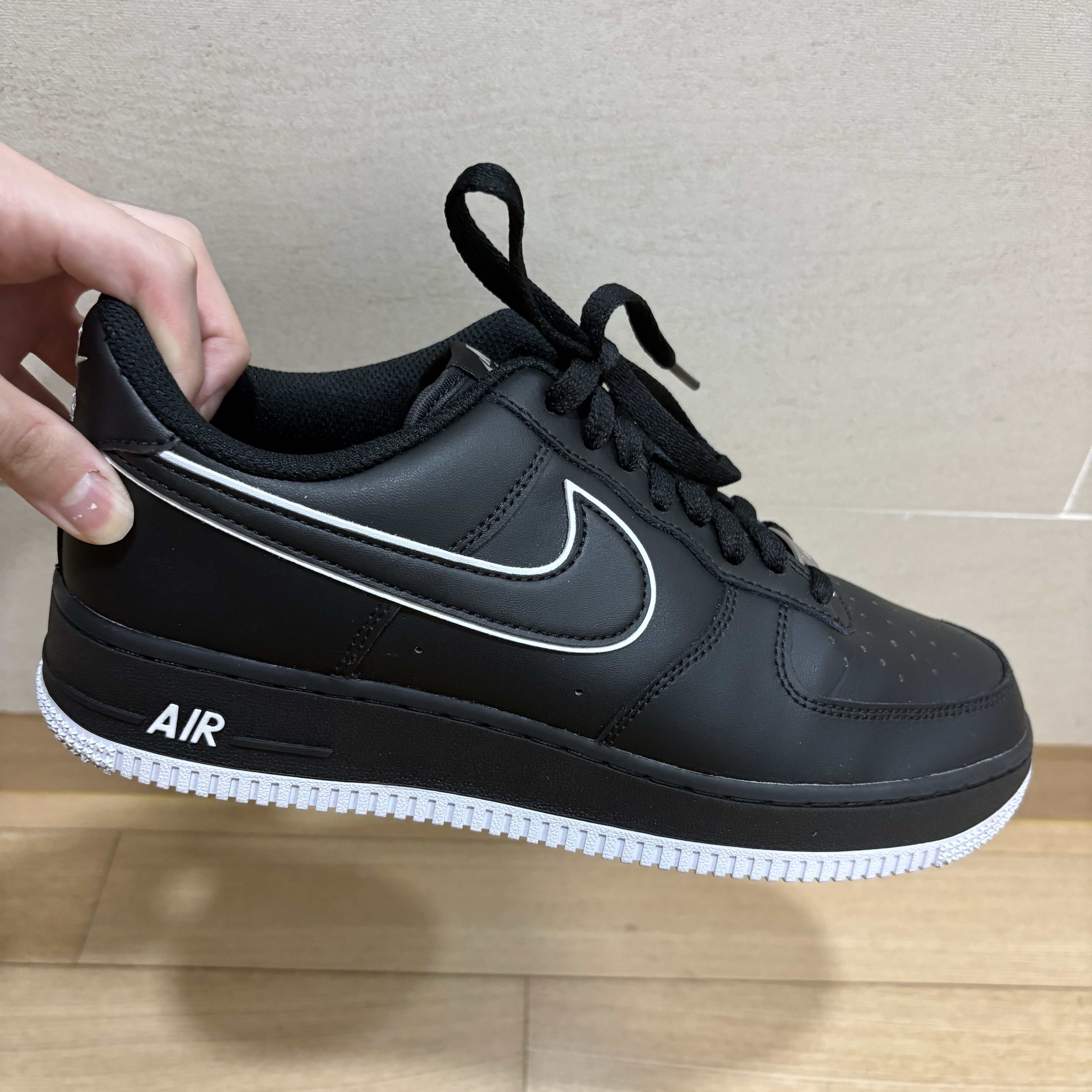 Nike Air Force 1 '07 Black White 착용 스타일