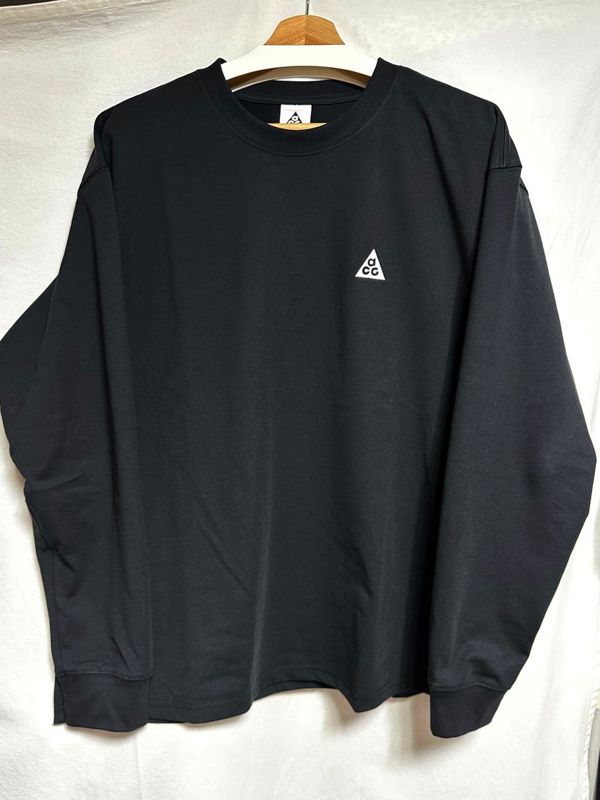 Nike ACG Long Sleeve T-Shirt Black - US/EU 착용 스타일