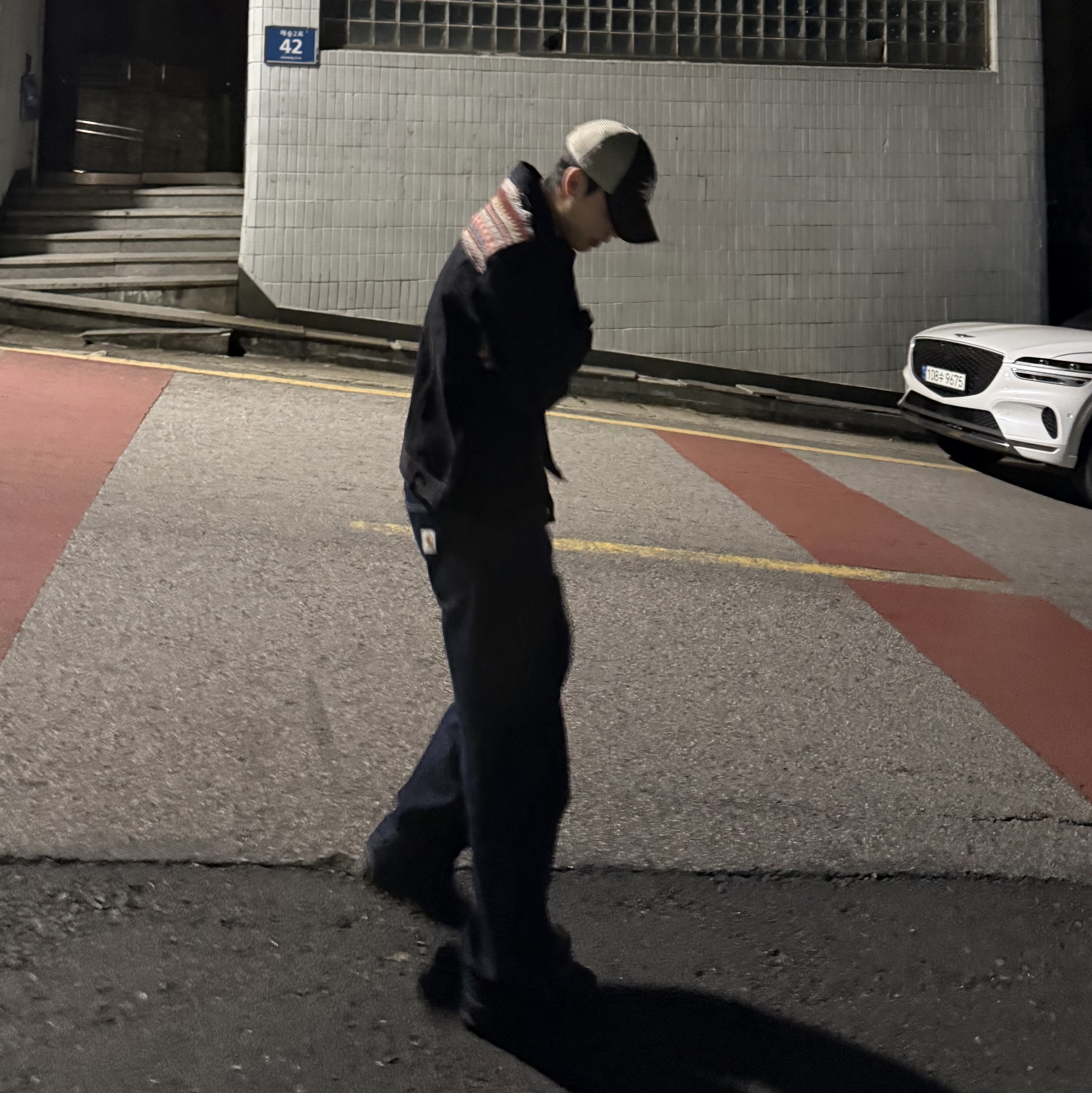 ersco Ancient Denim Trucker Jacket Black, Stussy New Era 9twenty Basic Trucker Brown 착용 스타일 - 2
