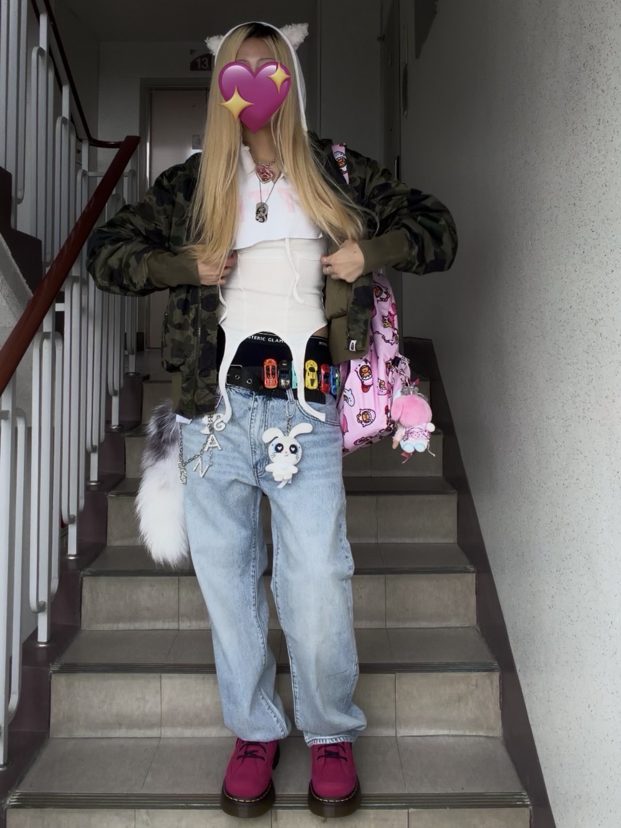 Newjeans x The Powerpuff Girls Bag Charm Bunny, Hysteric Glamour Guitar Girl Ball Chain Necklace Silver 착용 스타일
