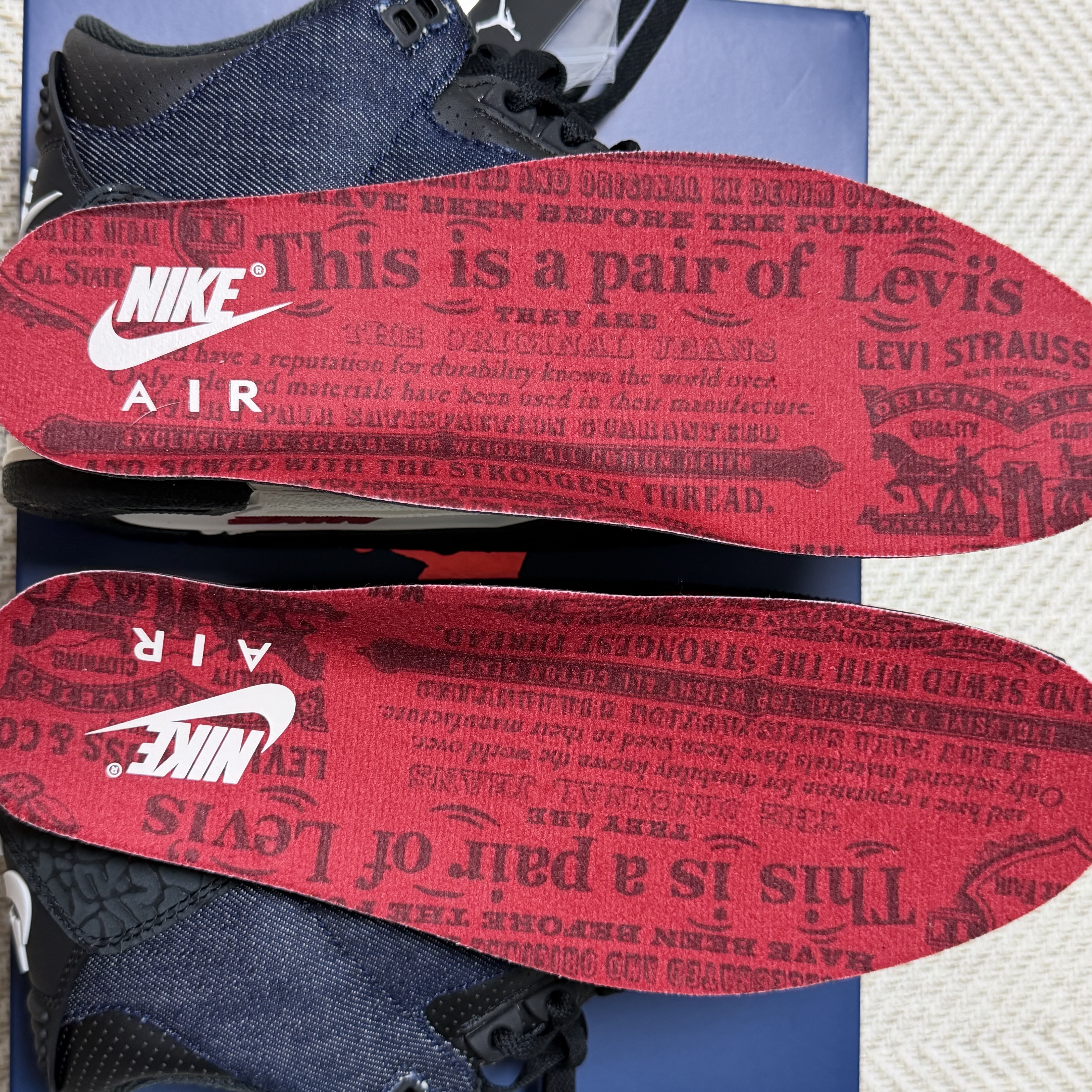 Jordan 3 x Levi’s Indigo and Gym Red 착용 스타일 - 5