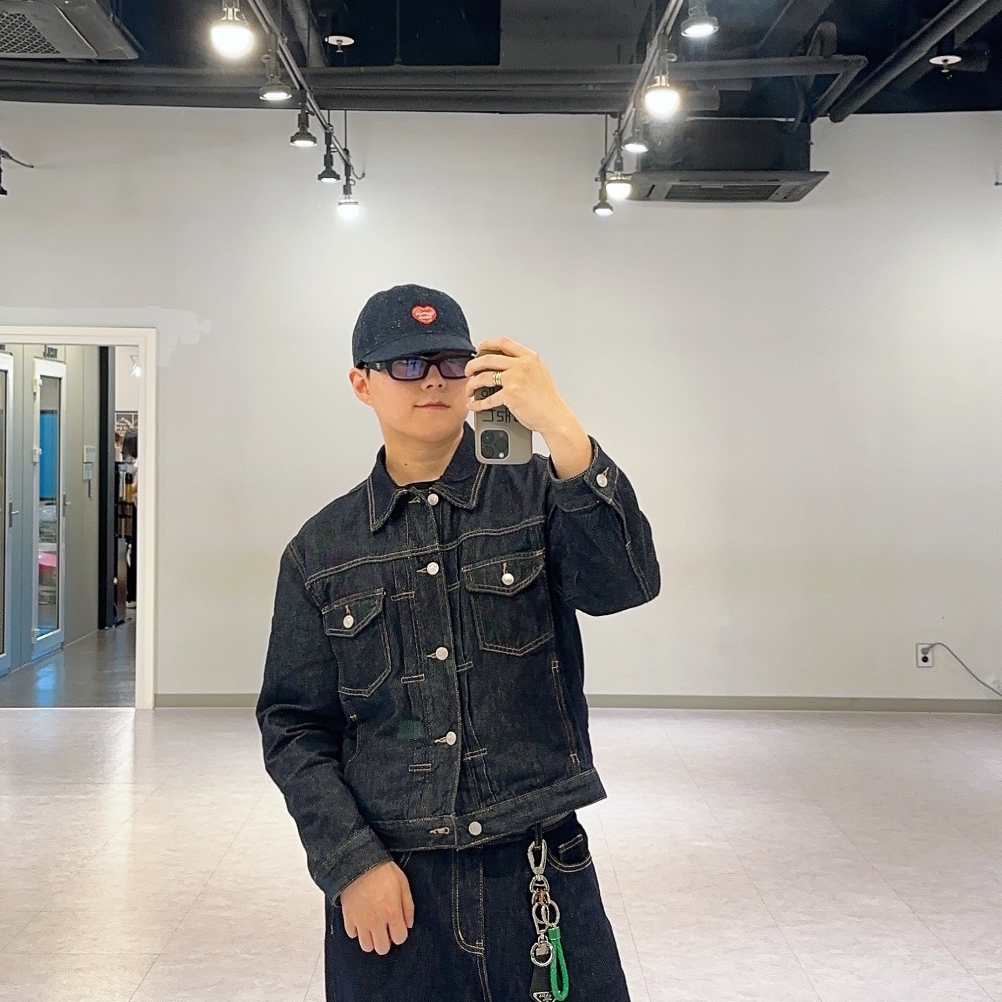 Human Made Denim Cap Indigo, Prada Re-Nylon Padded Down Jacket Black 착용 스타일 - 2