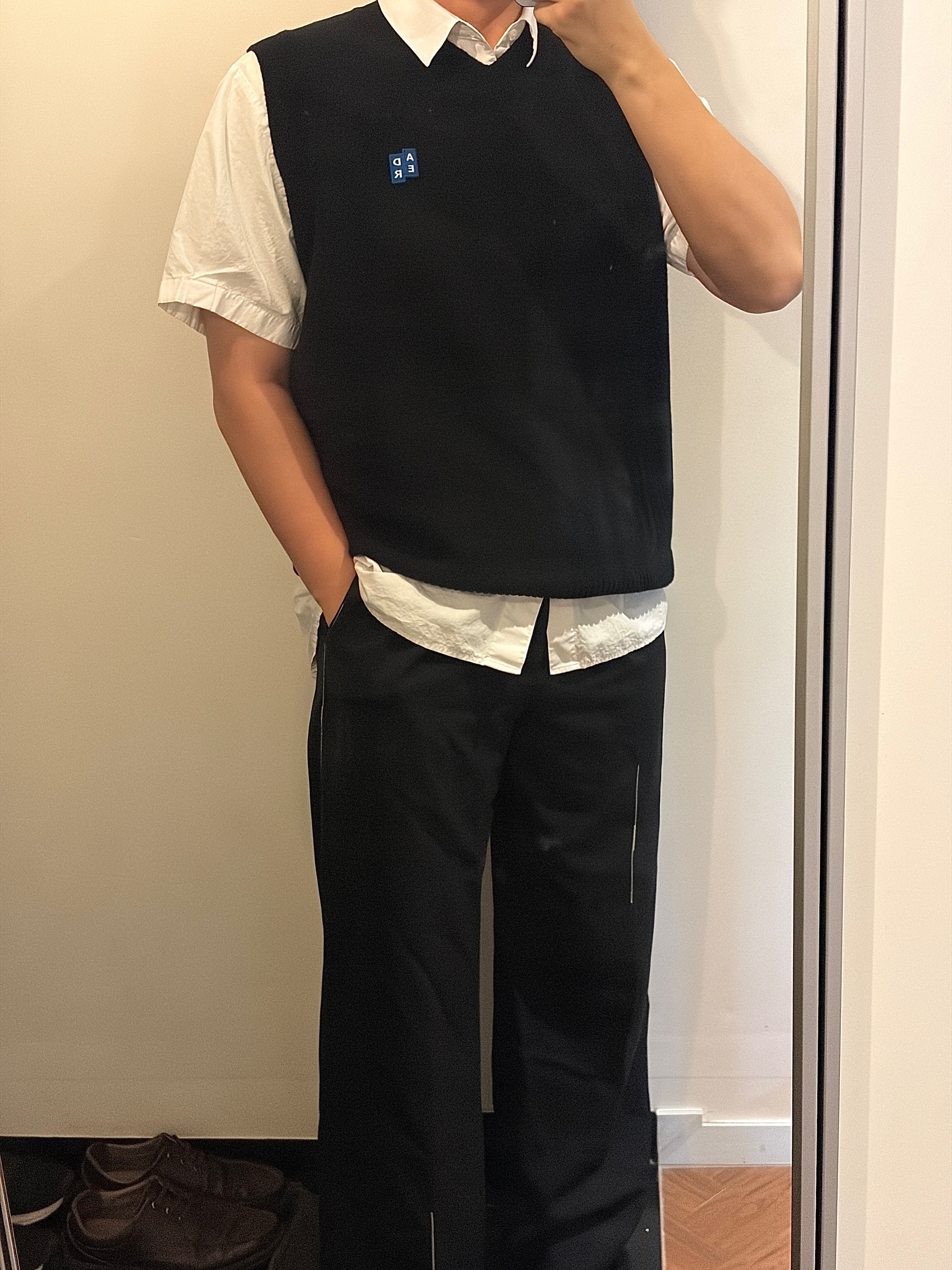 Ader Error Sig; BL Tag Half Sleeve Shirt 01 White, Zara x Ader Error Wide Pants Black 착용 스타일 - 6