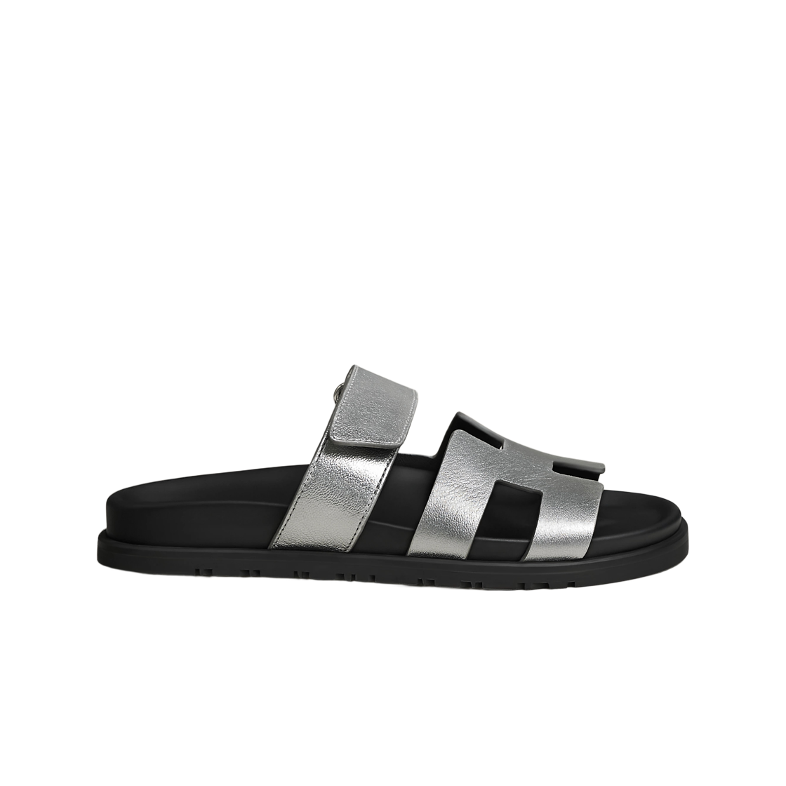 H261072Z52 (W) Hermes Chypre Sandal Goatskin & Gris Argente