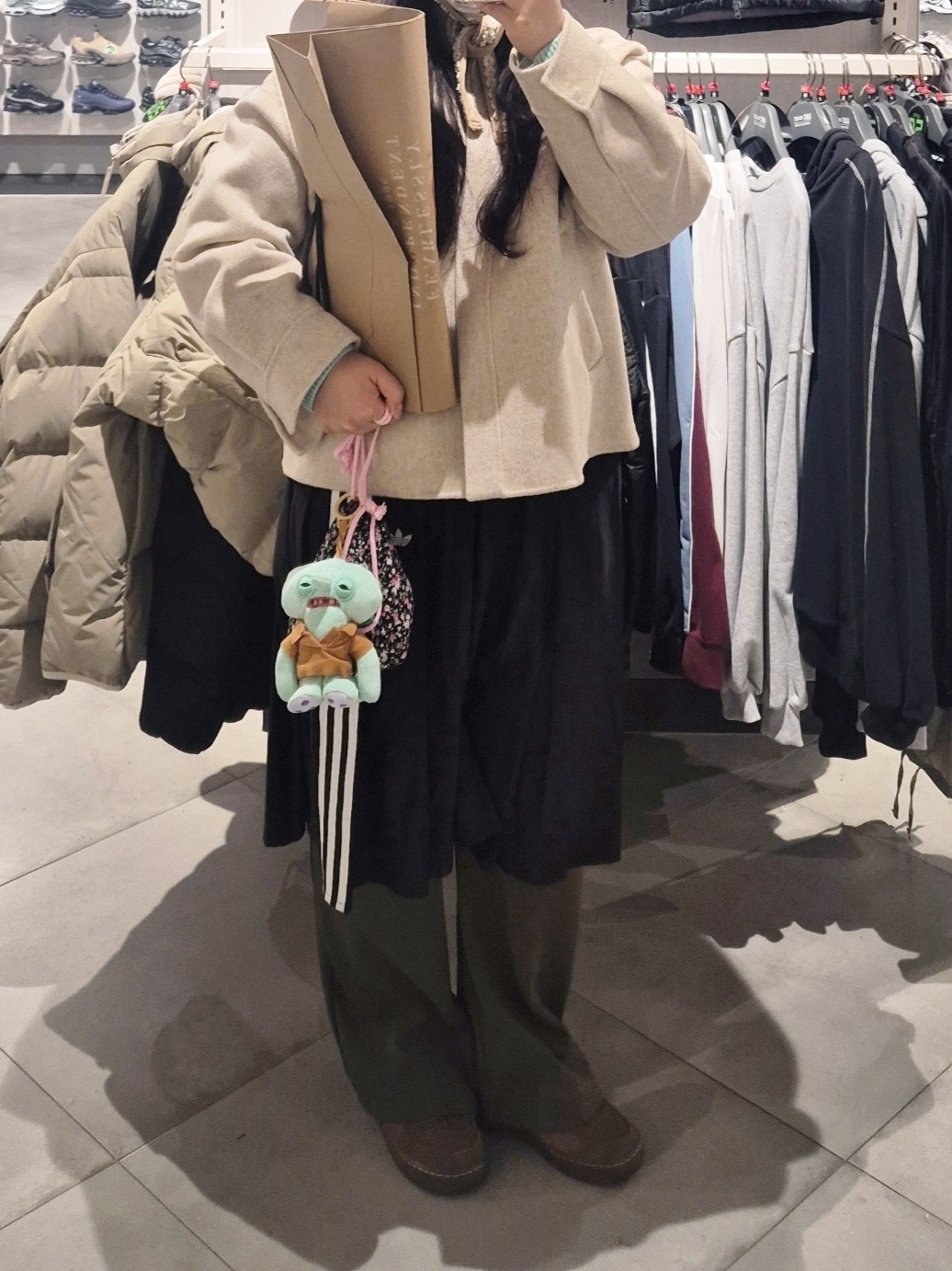 Fuggler Squidward Keyring, (W) Nike Air Force 1 '07 Cacao Wow 착용 스타일