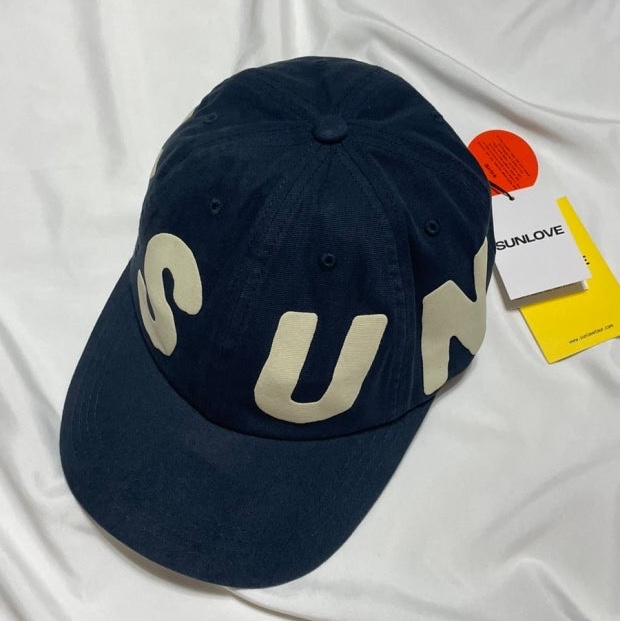 [더블적립] sunlovetour Capital Cap Navy 착용 스타일