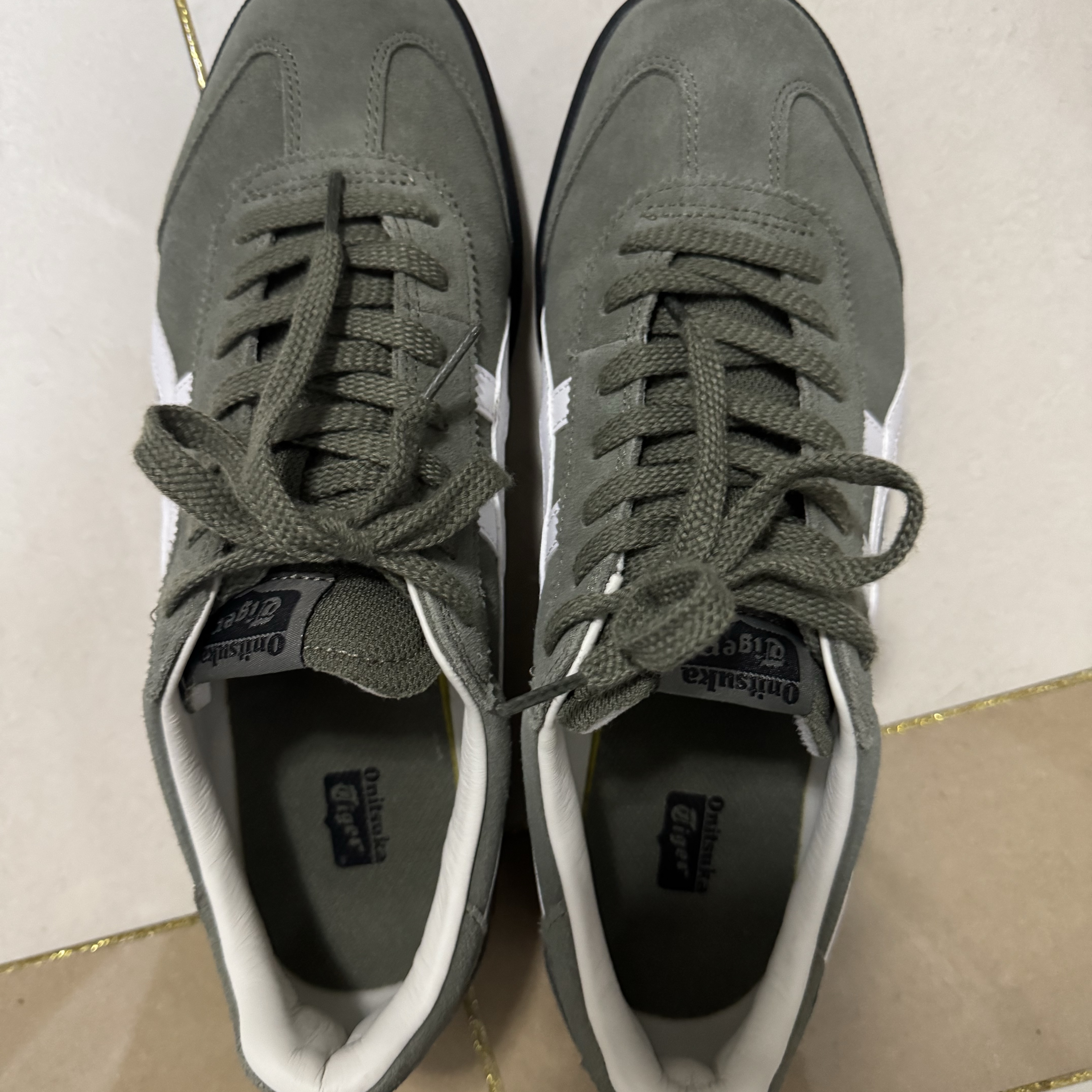 Onitsuka Tiger Tokuten Burnt Green 착용 스타일 - 2