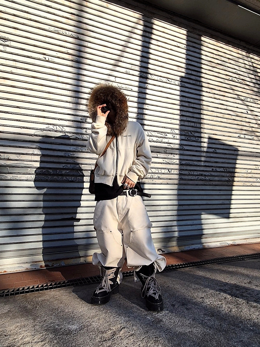Dr. Martens x Rick Owens 1460 Quad Sole Mega Lace Boots Black 착용 스타일