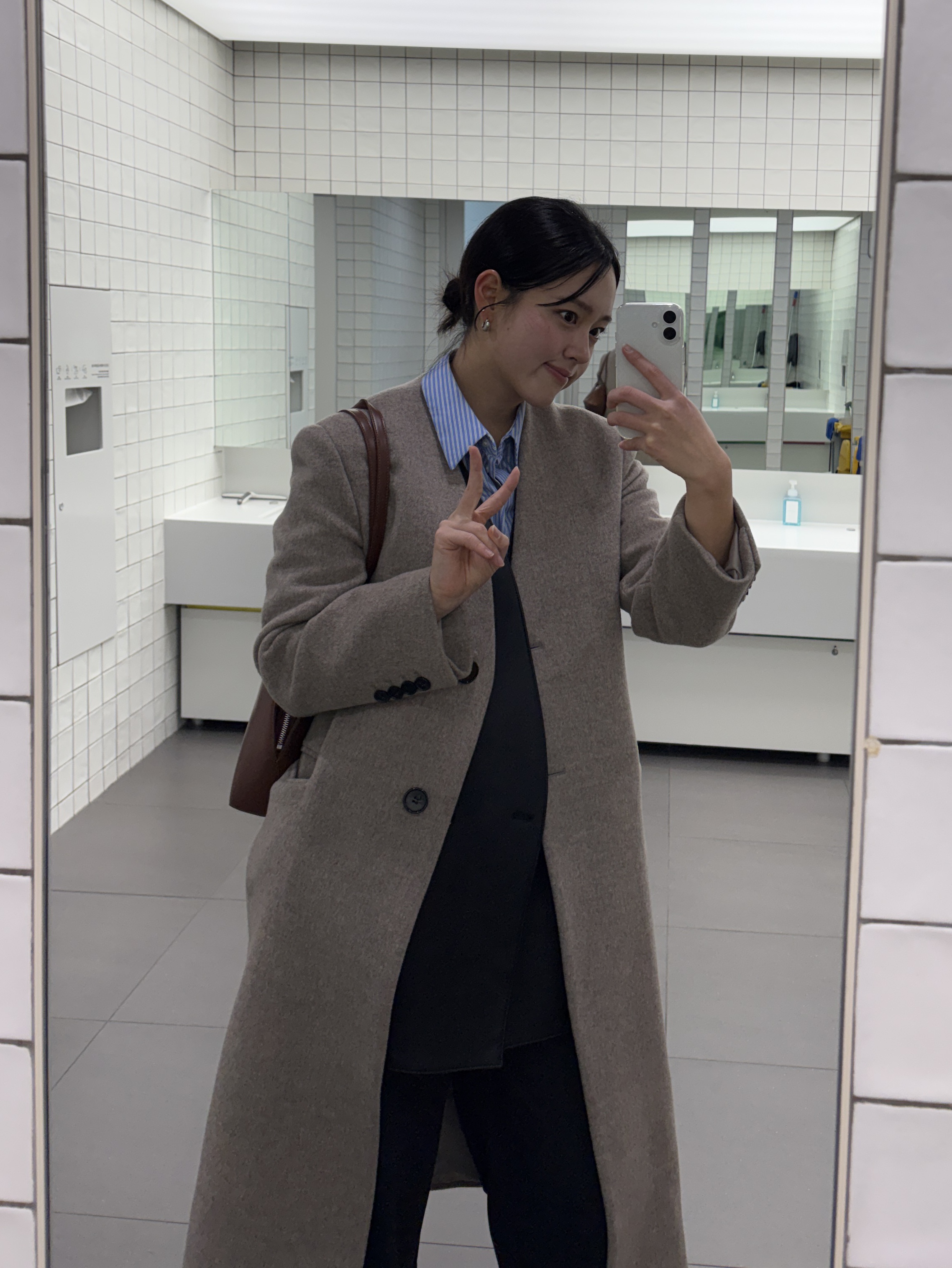 (W) Dunst Tailored Double-Breasted Wool Coat Camel 착용 스타일 - 1