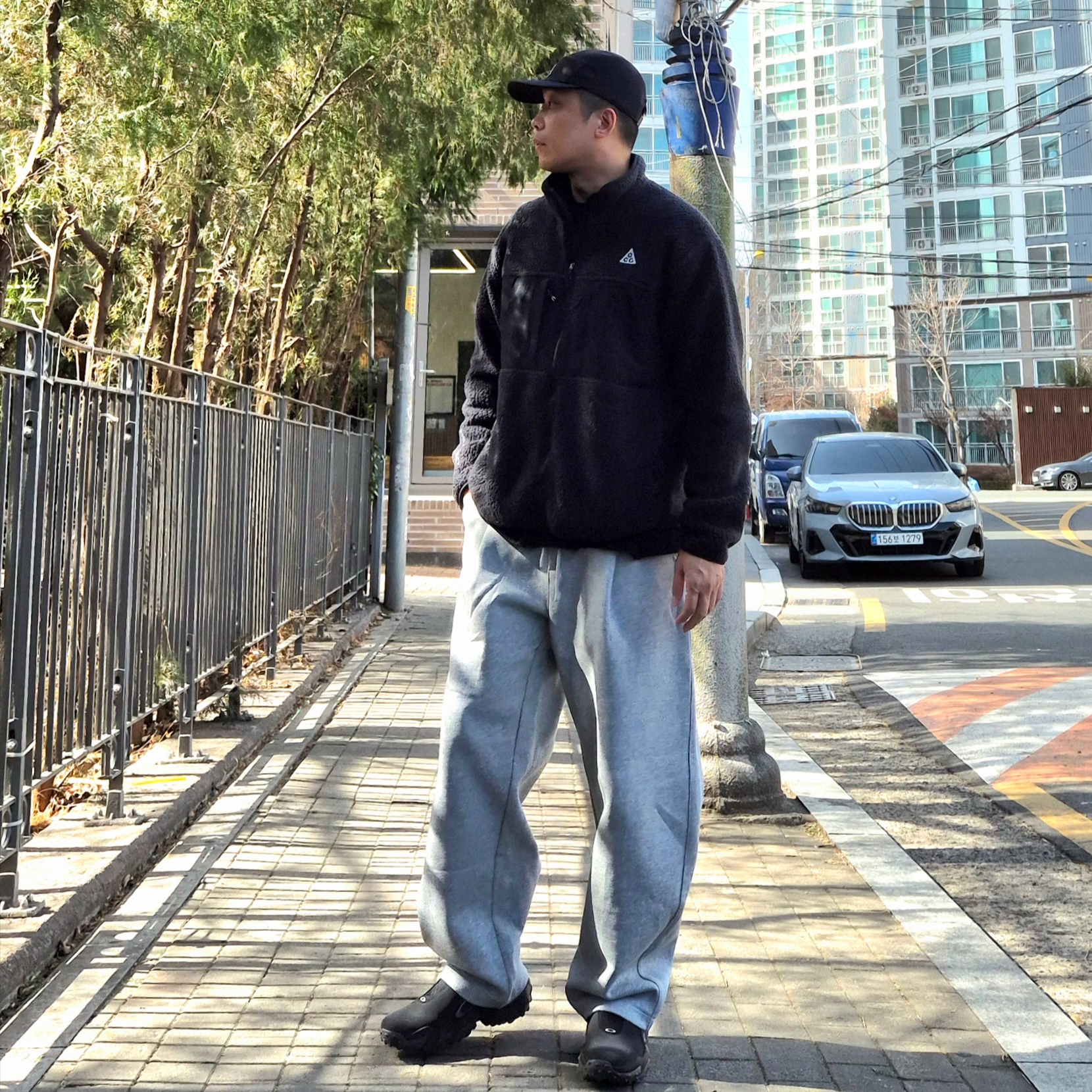 Oakley Edge Icon Blackout, Nike ACG Arctic Wolf Full Zip Top Black Anthracite - Asia 착용 스타일 - 1