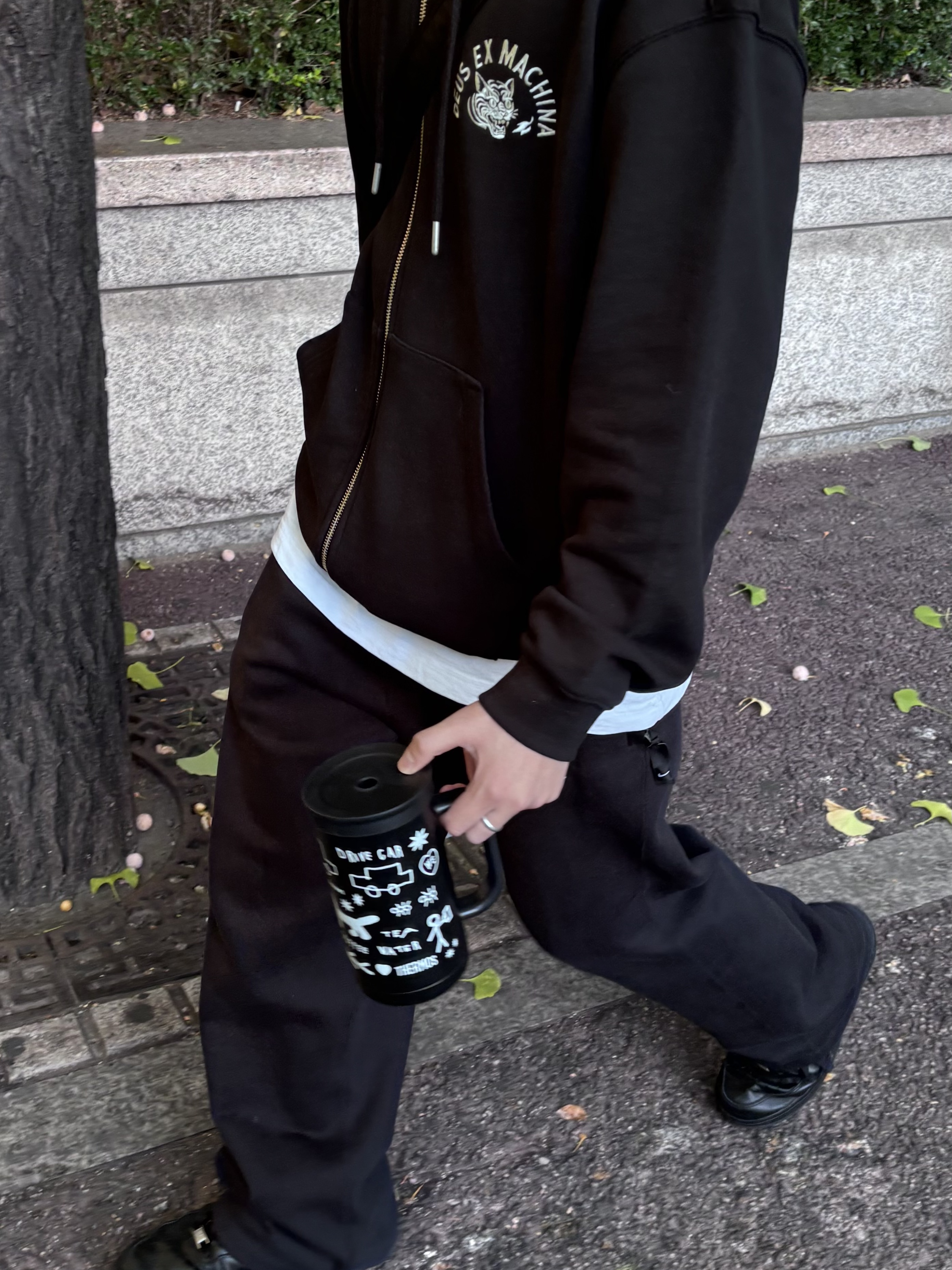 Deus Ex Machina Eternal Combustion Hoodie Zip Up Black, Nike x Supreme Air Force 1 Mid Black 착용 스타일 - 1