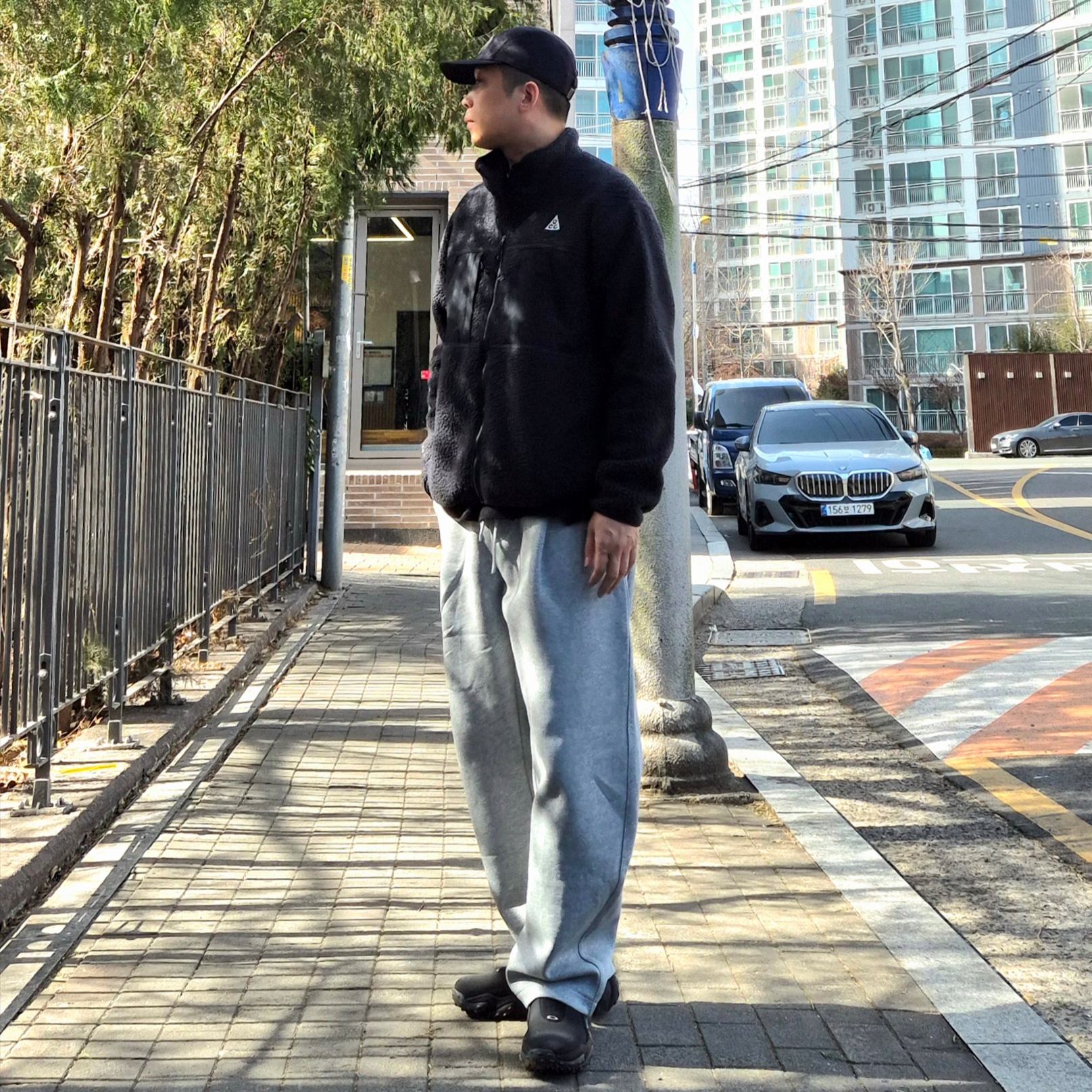 Oakley Edge Icon Blackout, Nike ACG Arctic Wolf Full Zip Top Black Anthracite - Asia 착용 스타일 - 2