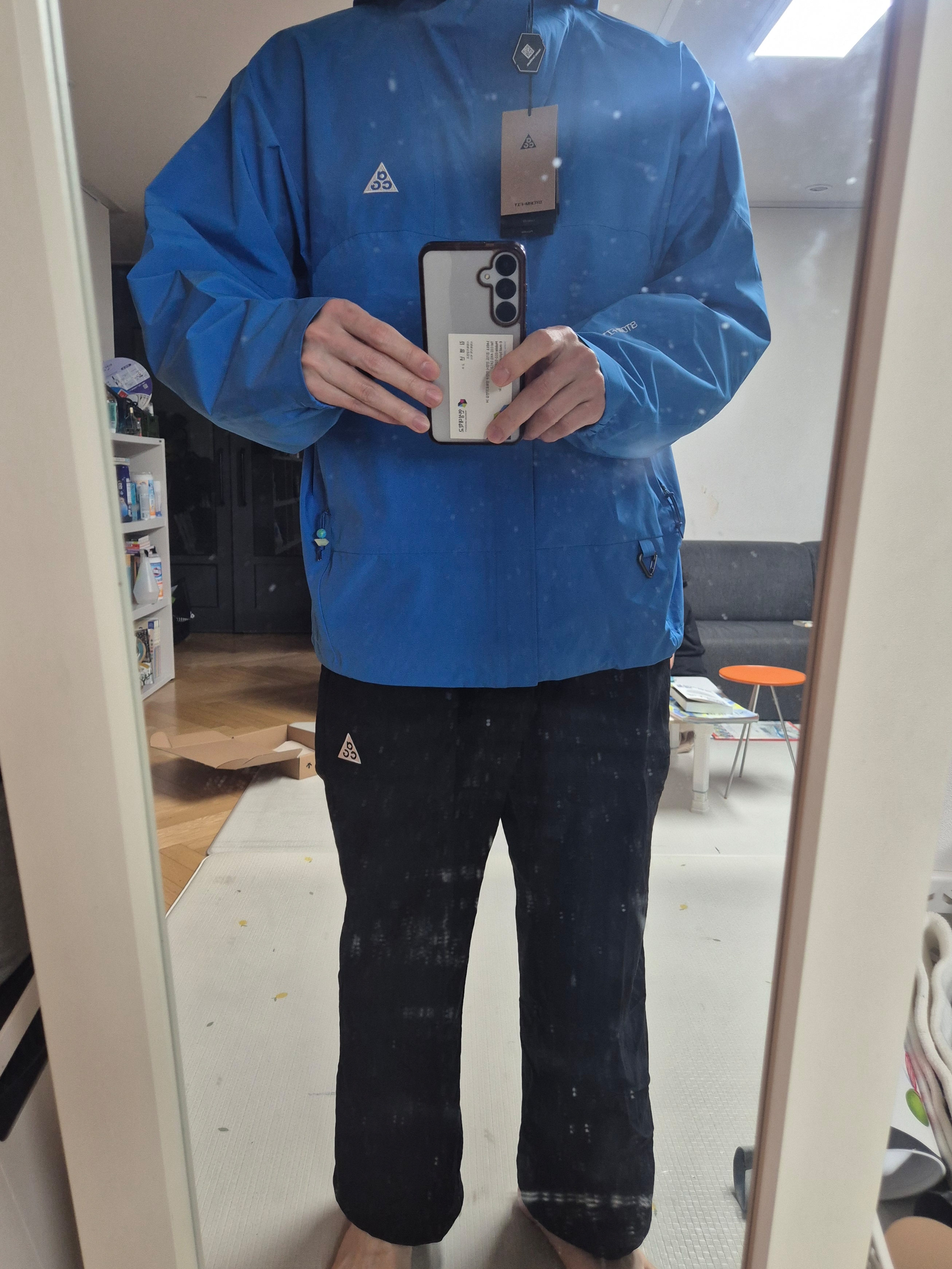 Nike ACG Storm-Fit ADV Cascade Rains Full Zip Jacket Light Photo Blue Summit White - Asia, Nike ACG Dolomiti Pants Black Summit White - Asia 착용 스타일