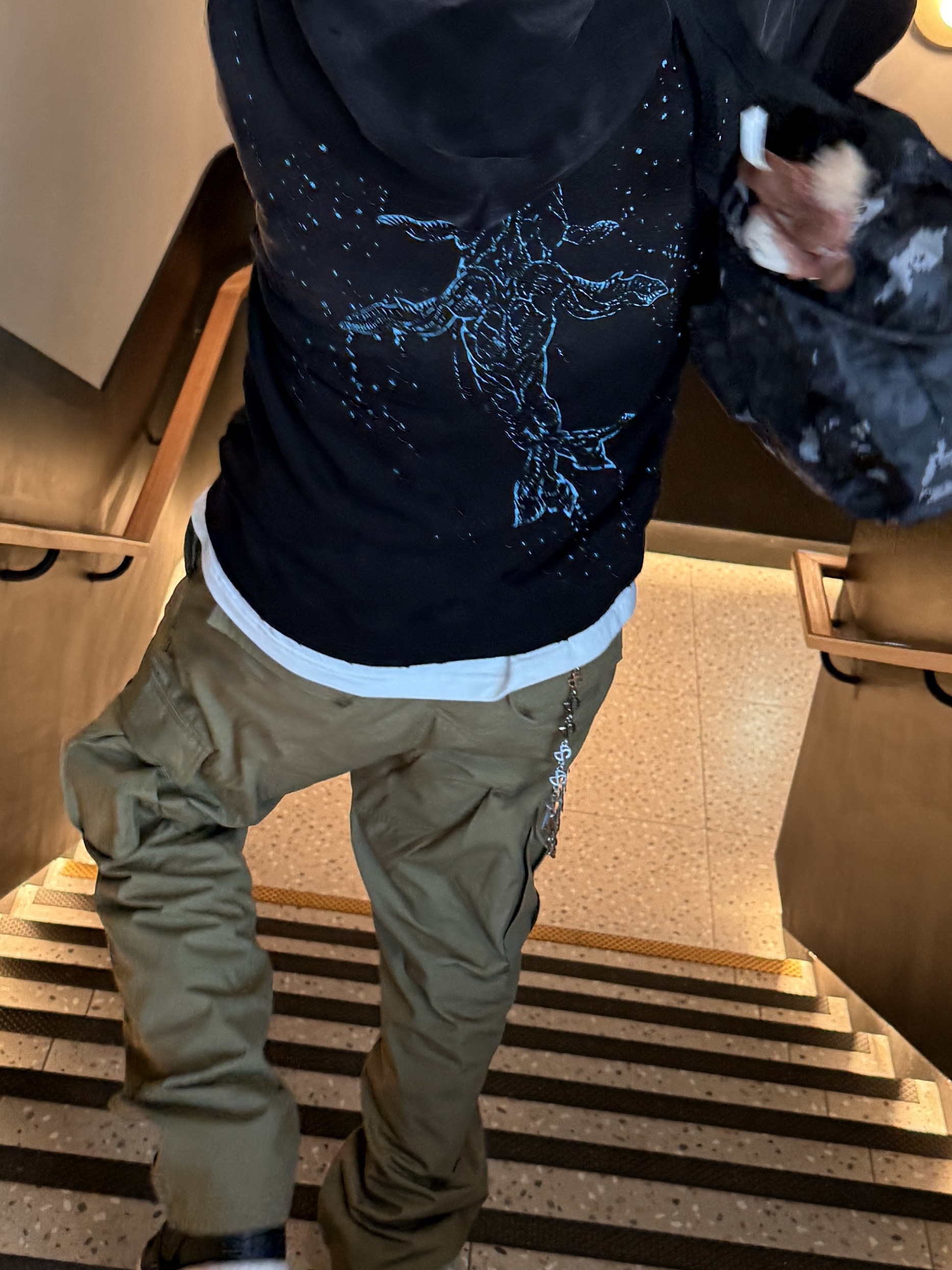 [더블적립] sunlovetour [AVATAR] Faded Hoodie Black 착용 스타일