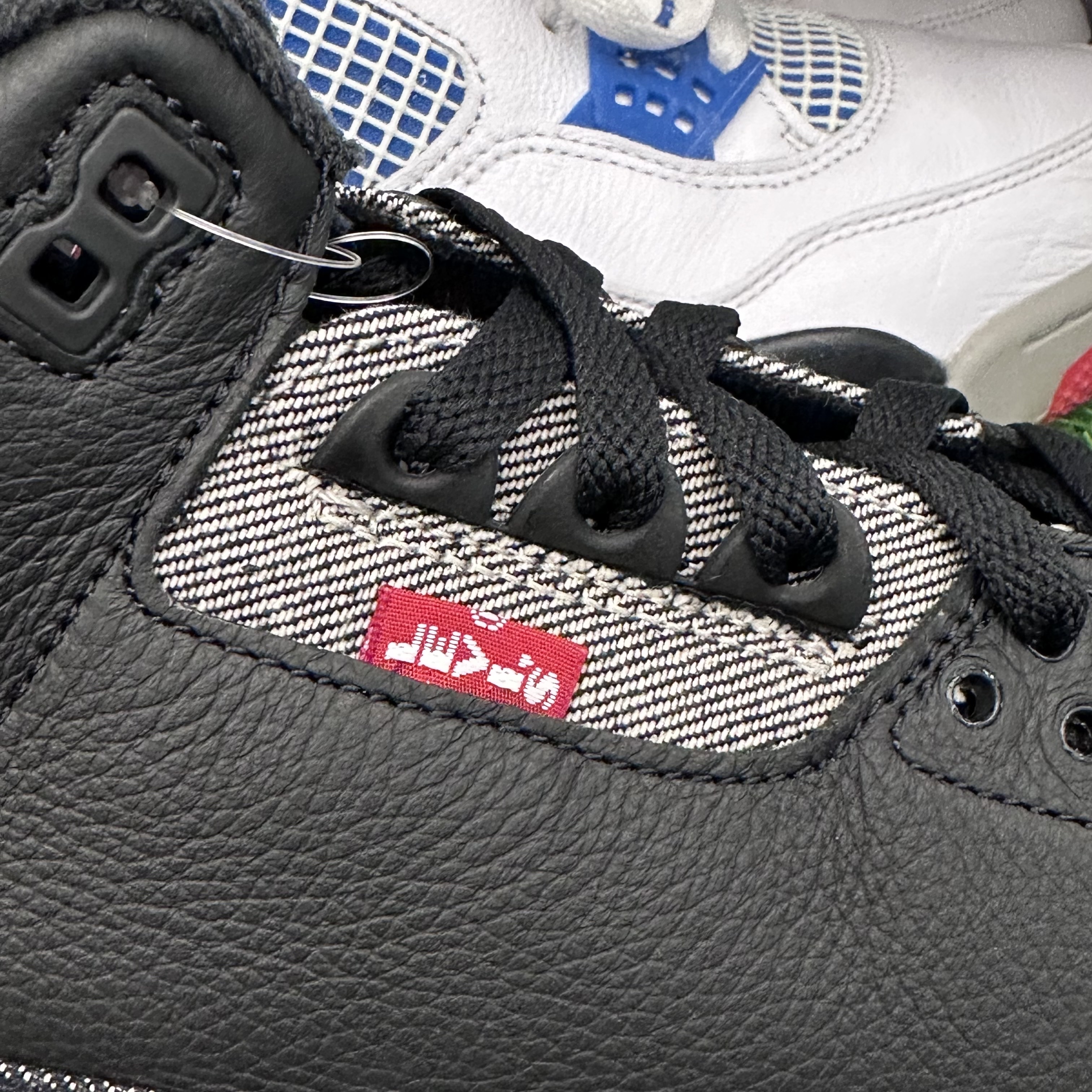 Jordan 3 x Levi’s Black and White 착용 스타일 - 1