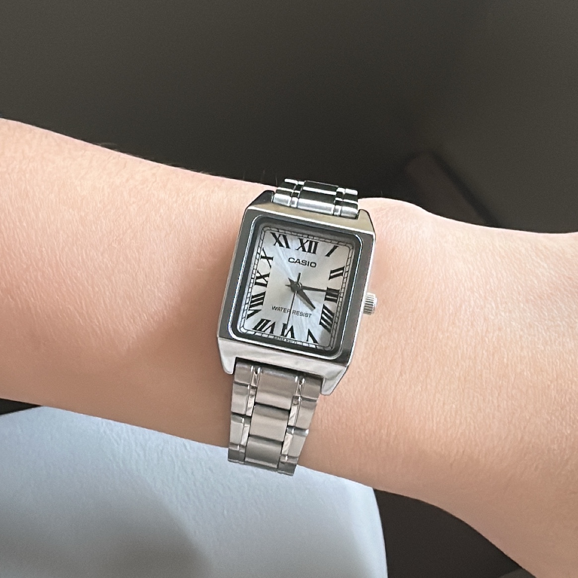 Casio LTP-V007D-7B 착용 스타일
