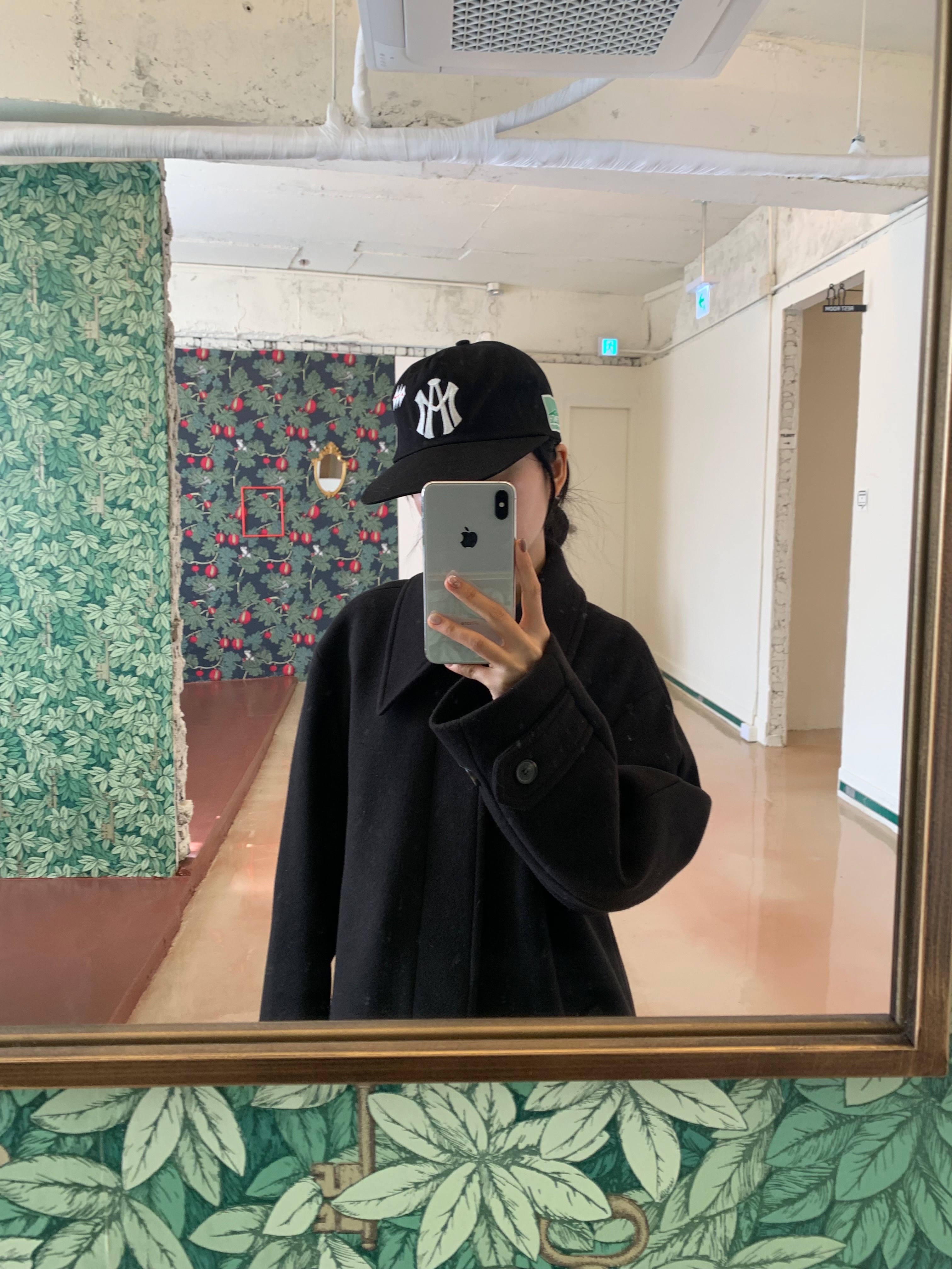 Aftermath Atm Logo Ball Cap Black, Onitsuka Tiger Mexico 66 Yellow Black 착용 스타일 - 2