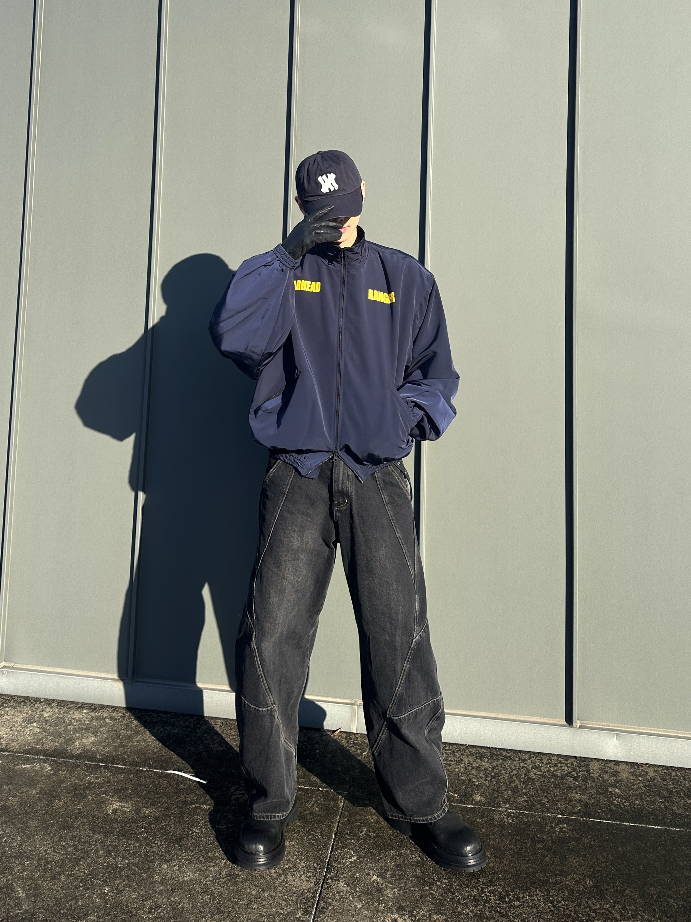 Farfromwhat Far Patch Logo Cap Navy, Undermycar Maigan Padded Shoulder Zip-Up Blouson India Ink - 23FW 착용 스타일 - 2