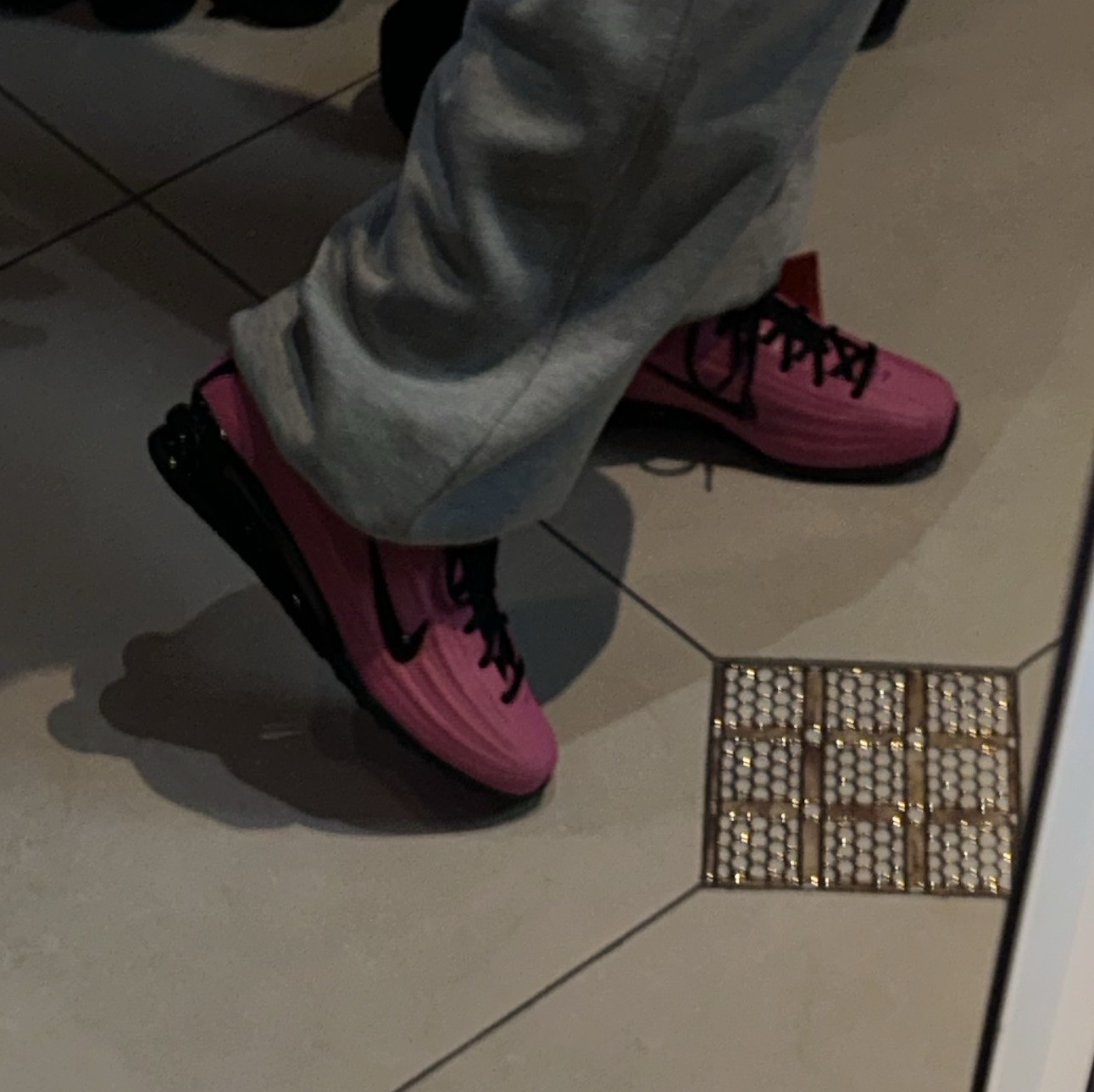 (W) Nike Shox Z Pinksicle Black 착용 스타일 - 4