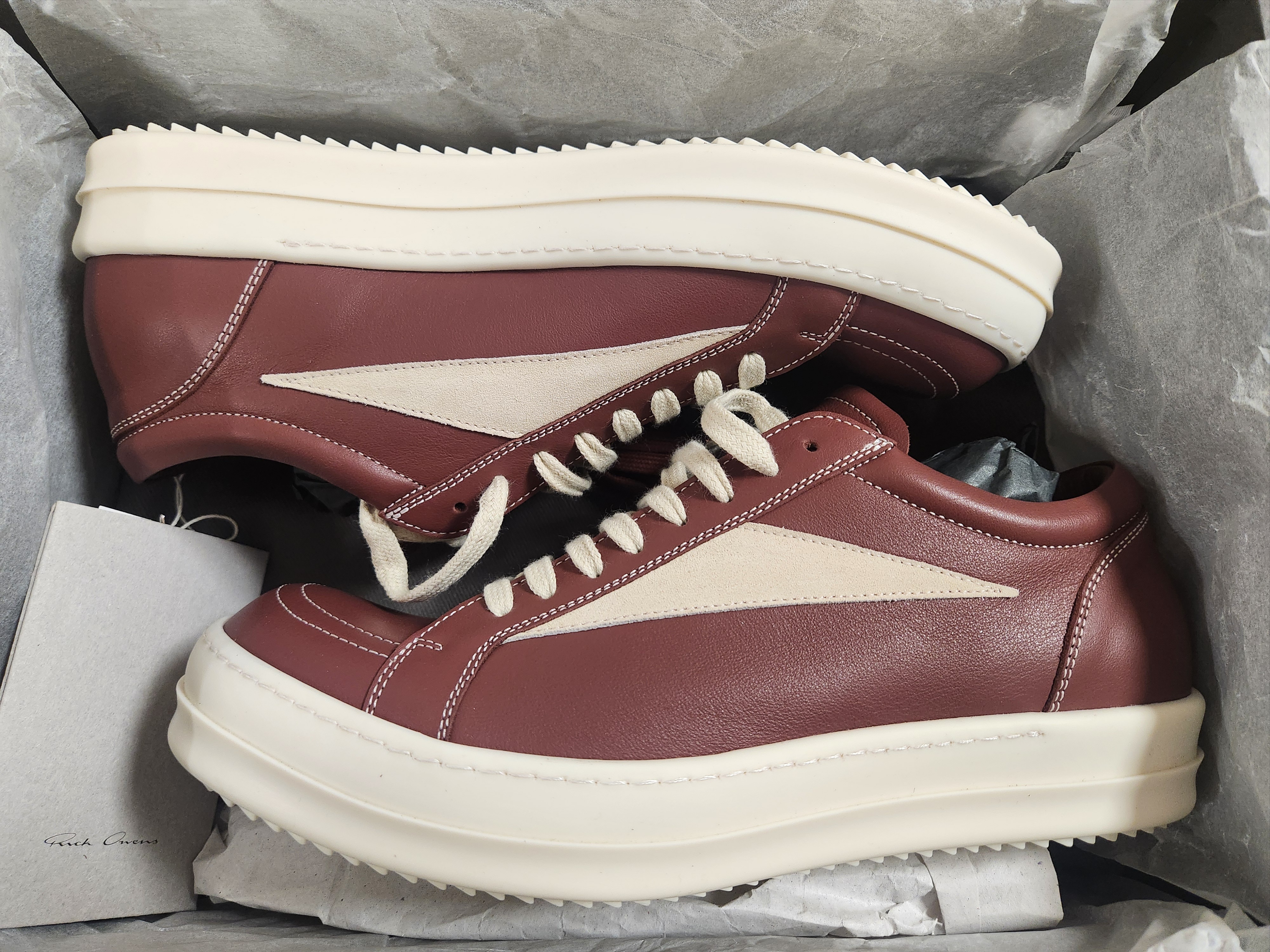 Rick Owens Concordians Vintage Low Sneakers Black Milk, Rick Owens Concordians Vintage Low Sneakers Dark Dust Milk 착용 스타일 - 2