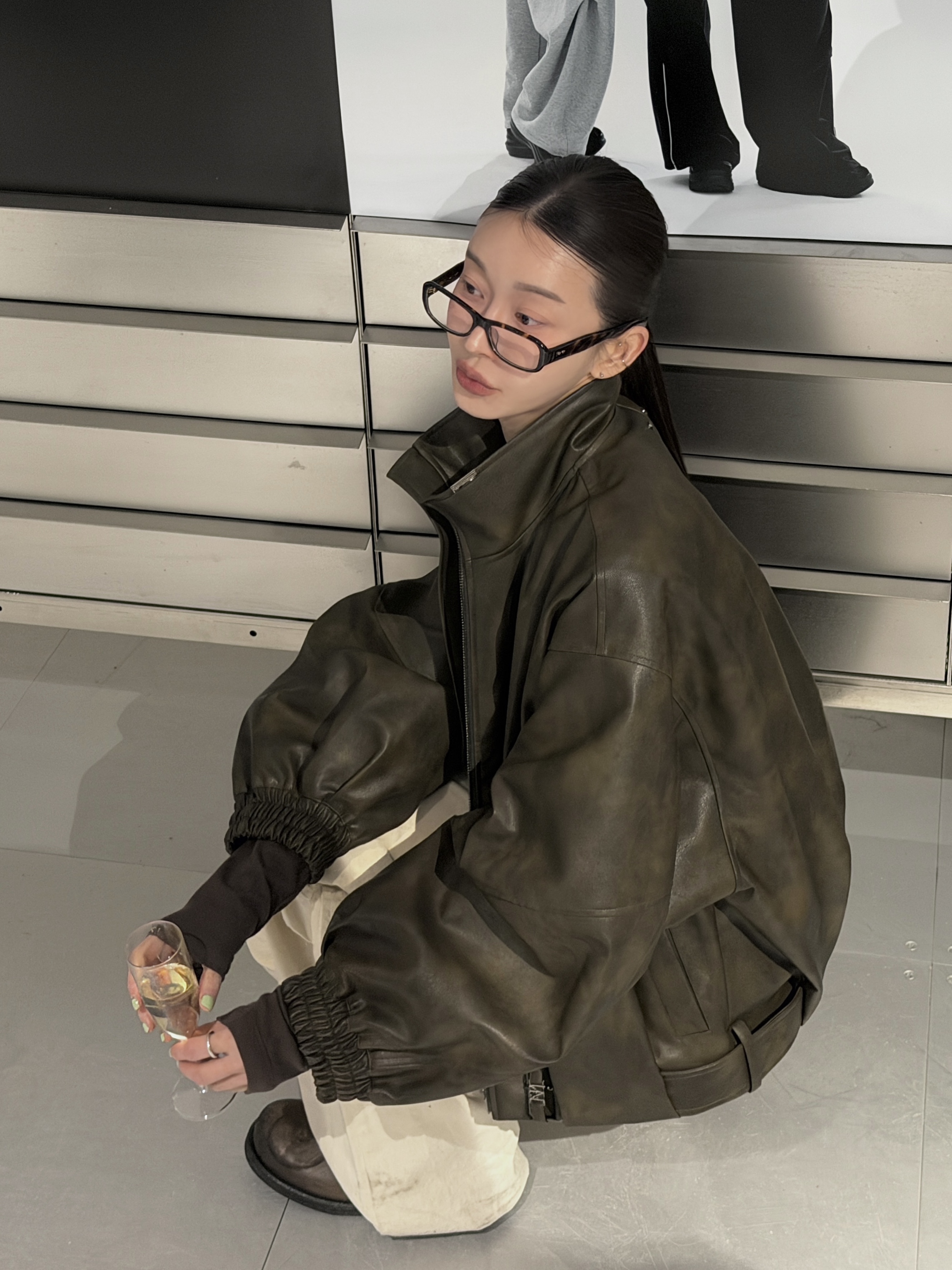 [6% 적립] NegativeThree  Slouchy Long Boots Washed Brown 착용 스타일 - 10
