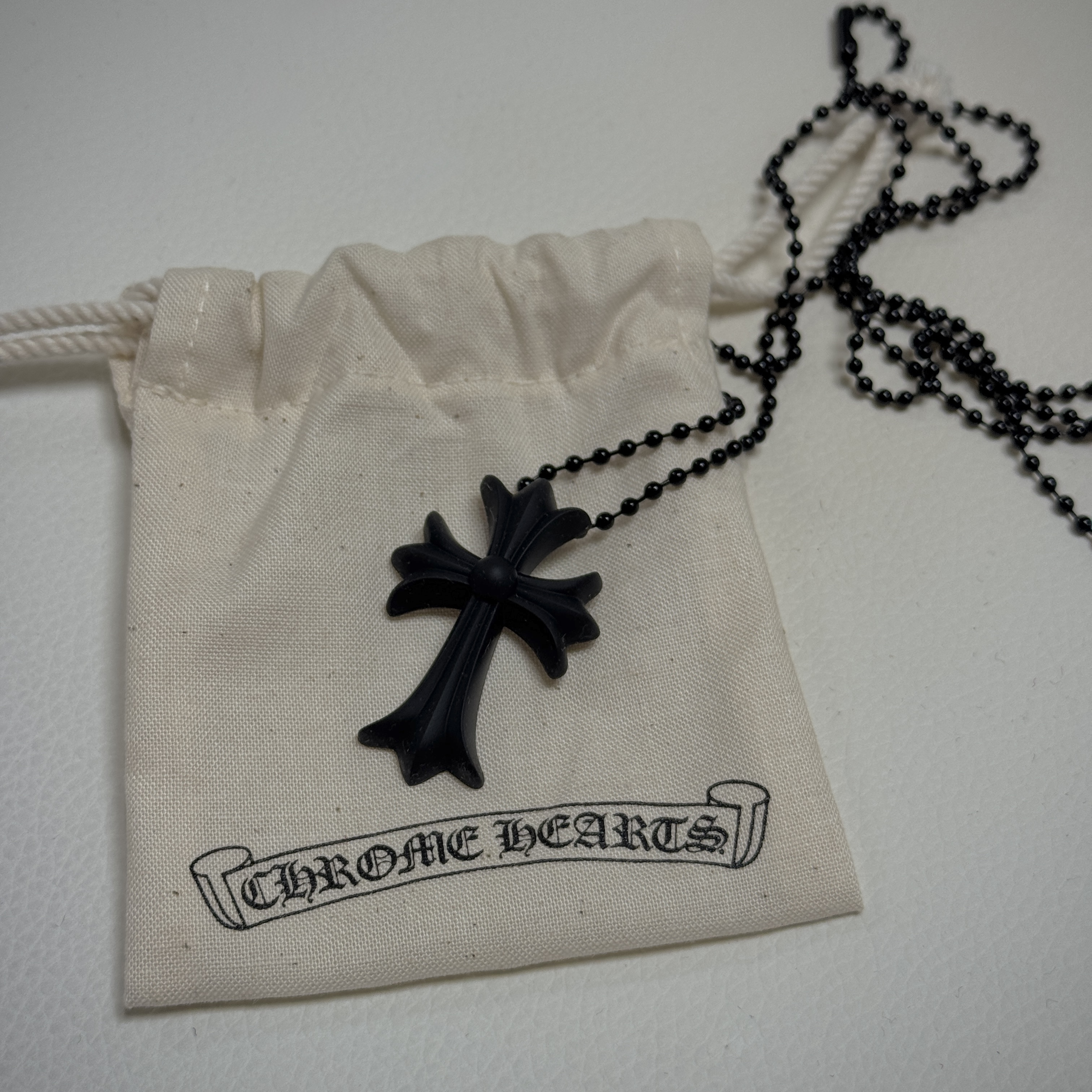 Chrome Hearts Silichrome CH Cross Pendant Black 2022/2023/2025 착용 스타일