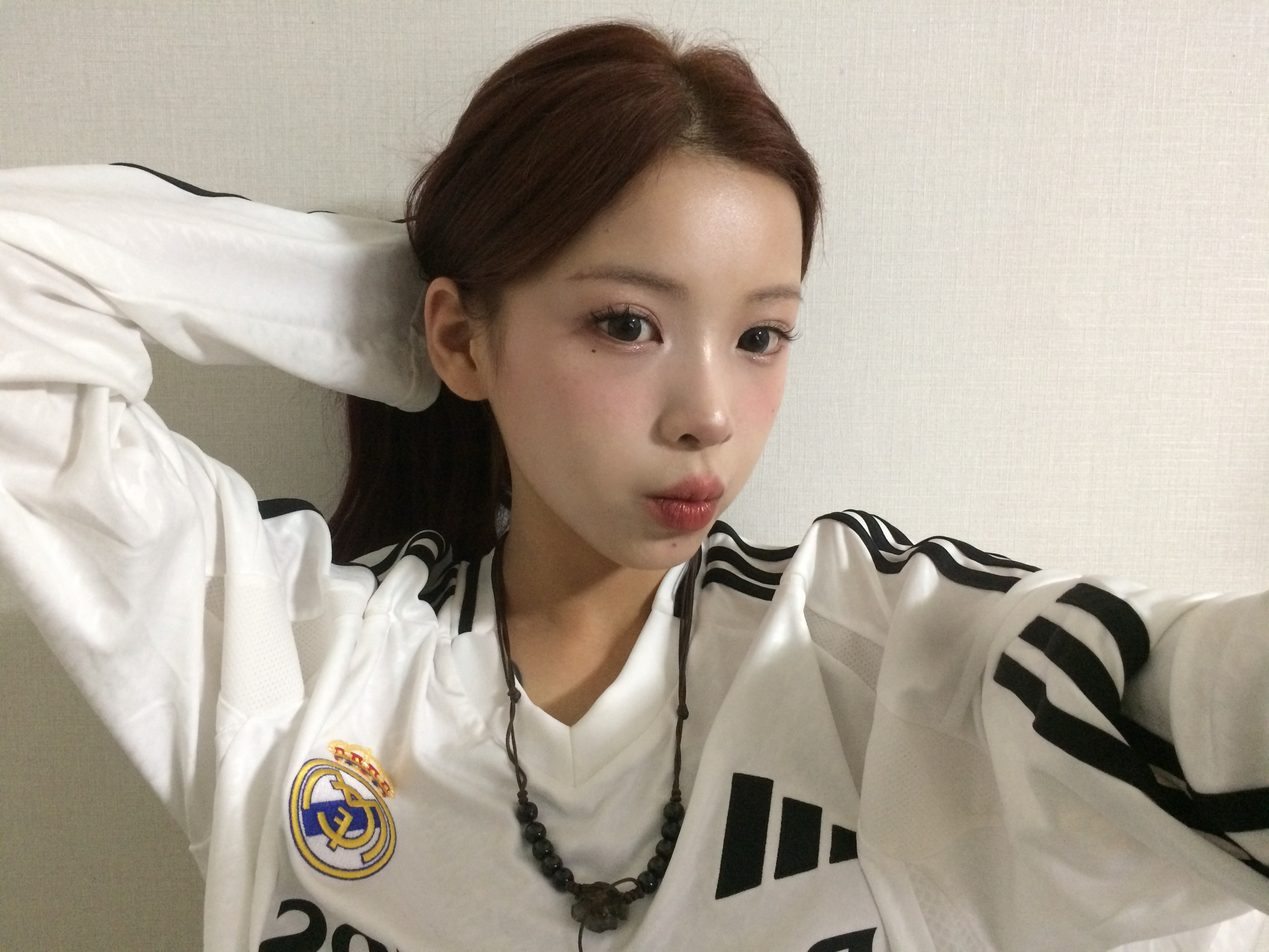 Adidas Real Madrid 2024/25 Home Long Sleeve Jersey White - KR Sizing (Non Marking Ver.) 착용 스타일 - 2