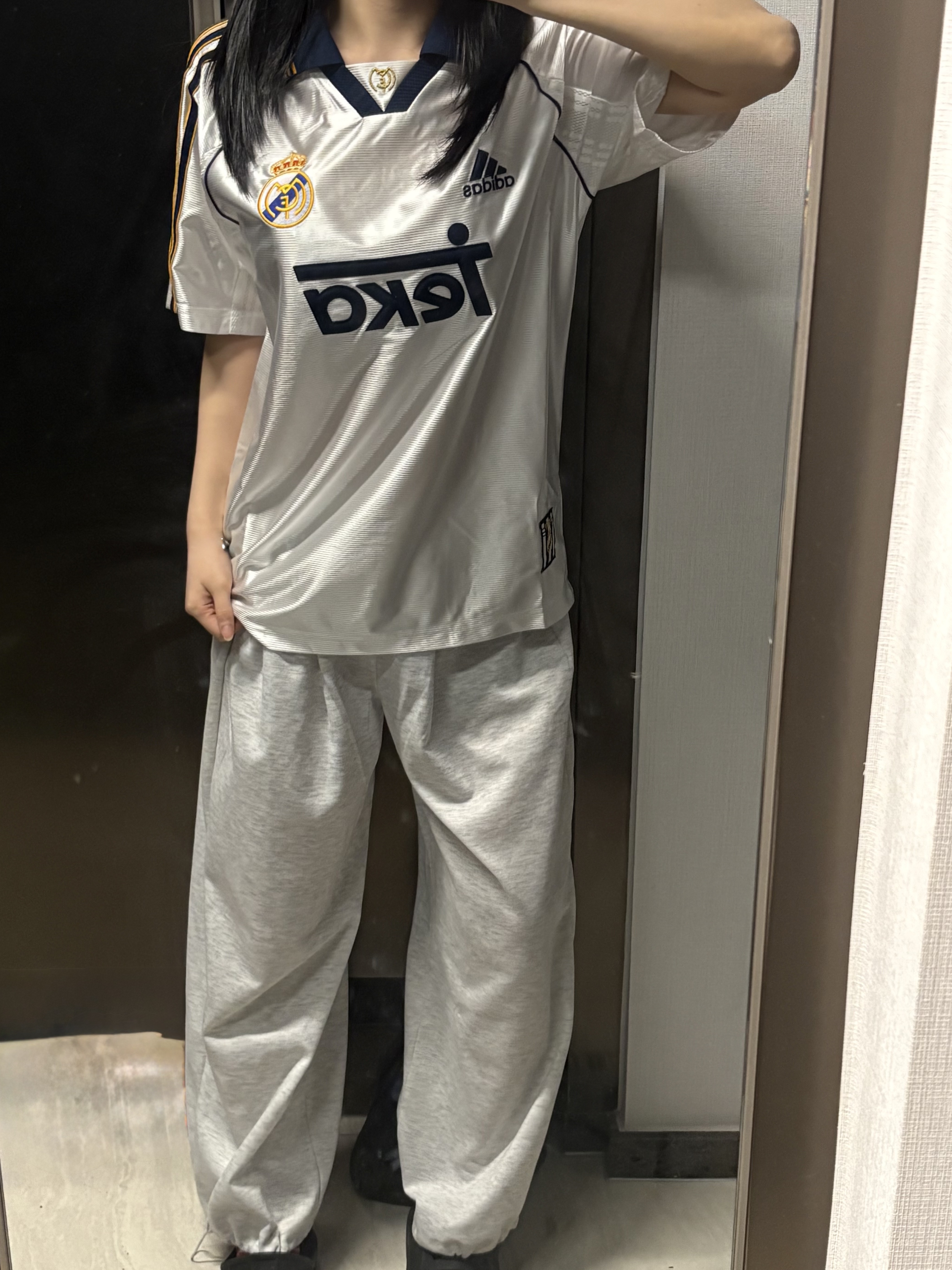 Adidas Real Madrid 99/00 Home Jersey White - KR Sizing (Non Marking Ver.) 착용 스타일
