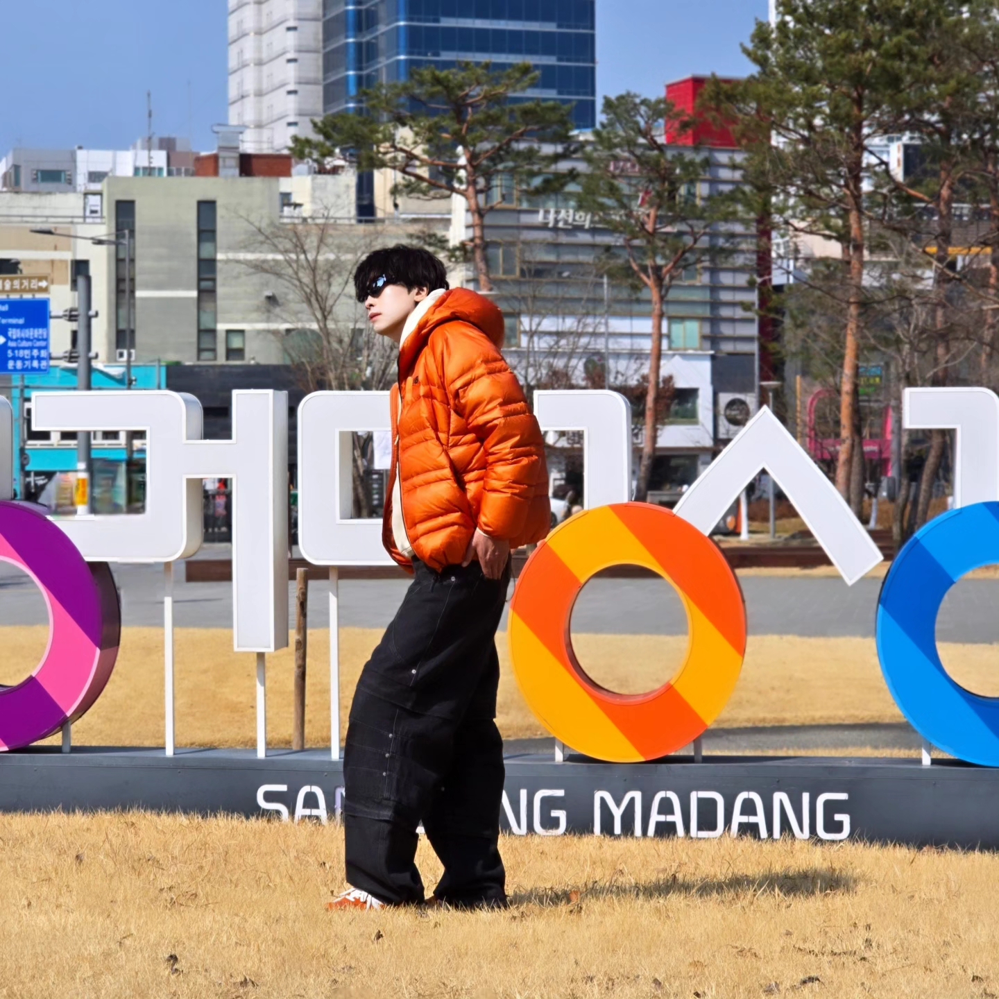 Nike Club Fleece Pullover Hoodie Light Khaki, New Balance Flying 77 Superlight Hooded Goose Down Jacket Orange 착용 스타일 - 1